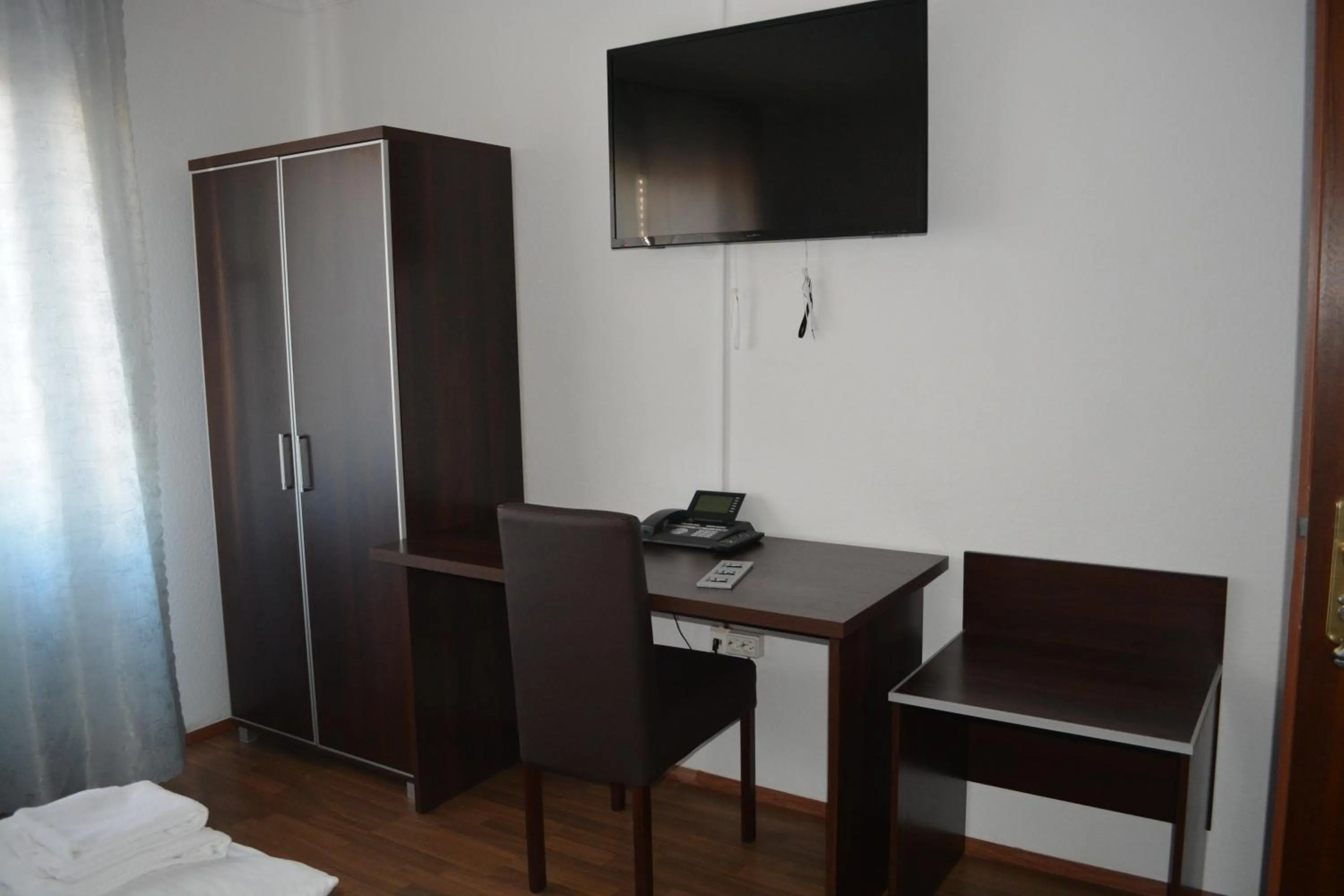 Photo of the whole room in B&D Hotel