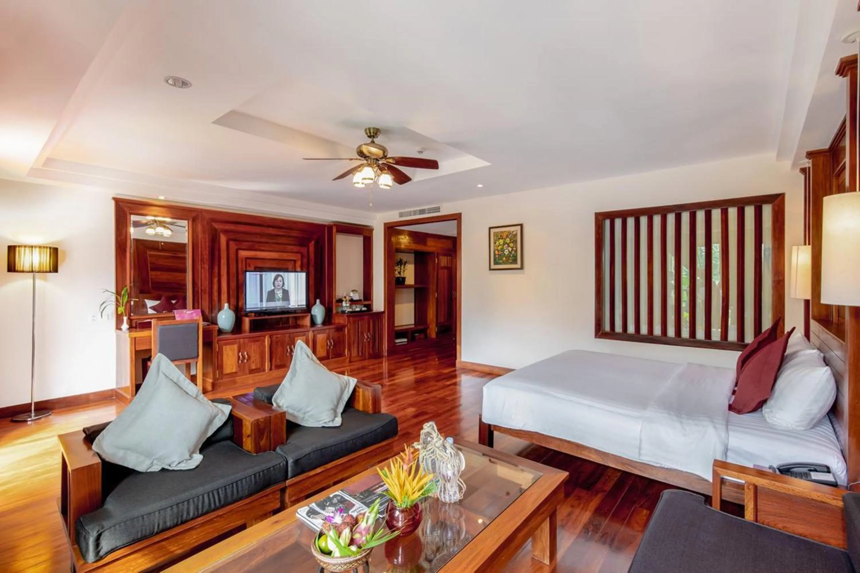 Guests, Bed in Angkor Miracle Resort & Spa