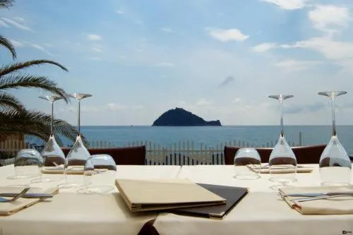 Restaurant/places to eat in Residence Sole