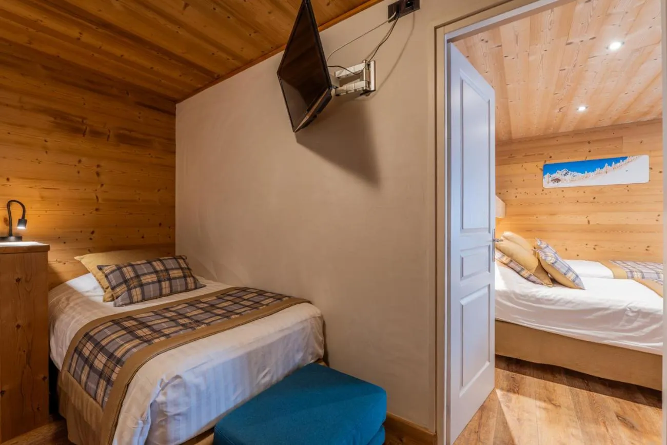 Bed in Hôtel Le Sporting