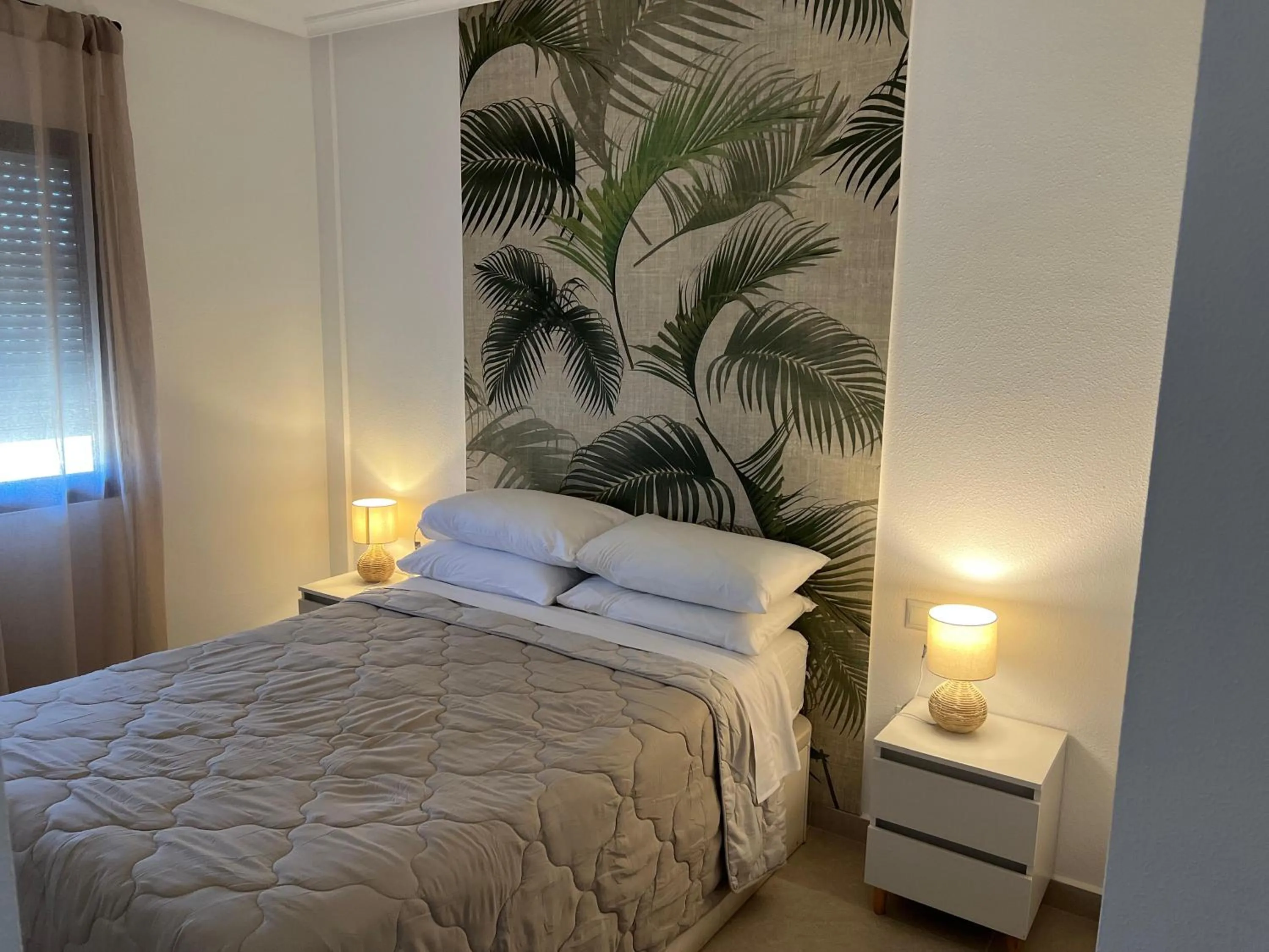 Bed in Playamarina 1 Reception