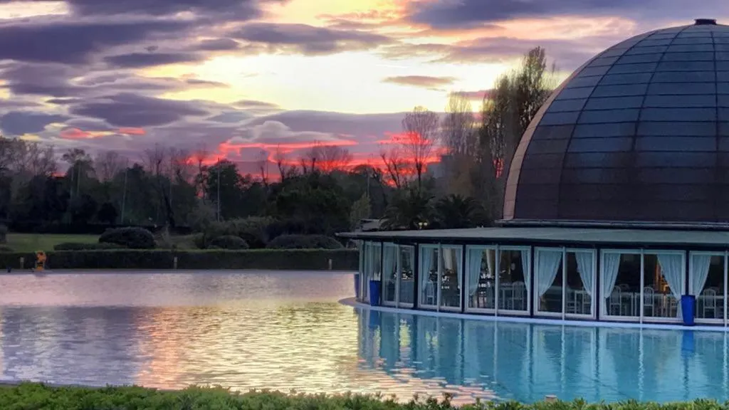 Lounge or bar in Cosmopolitan Golf & Beach Resort