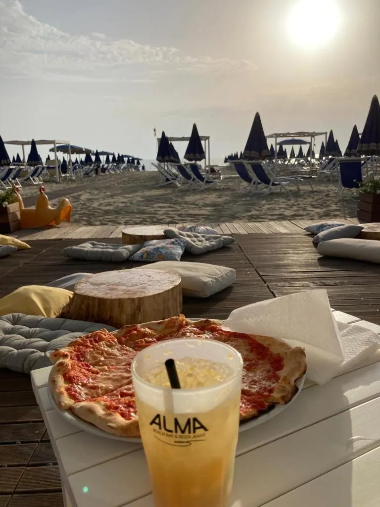 Food and drinks in Cosmopolitan Golf & Beach Resort