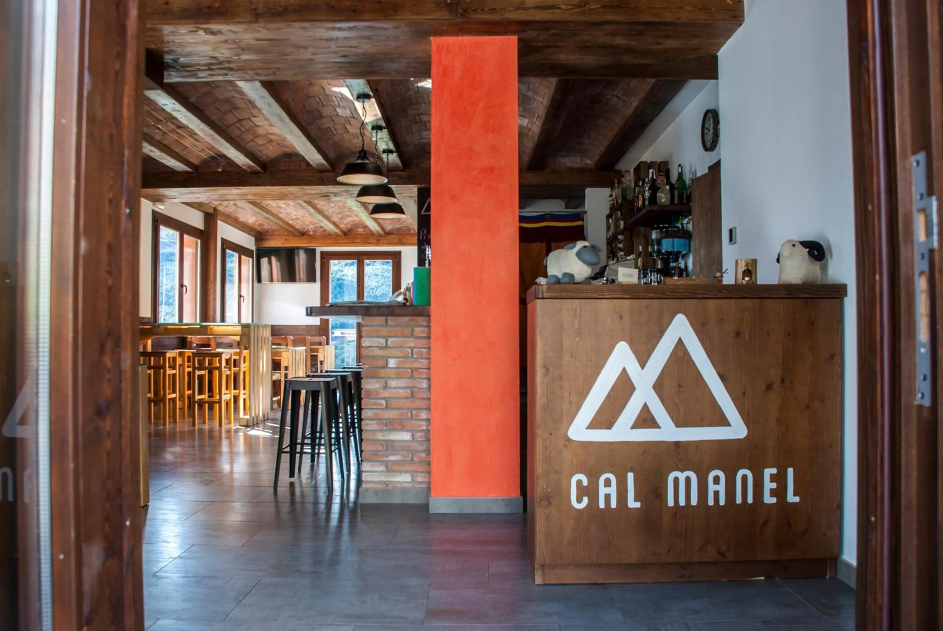 Restaurant/places to eat in Alberg Cal Manel