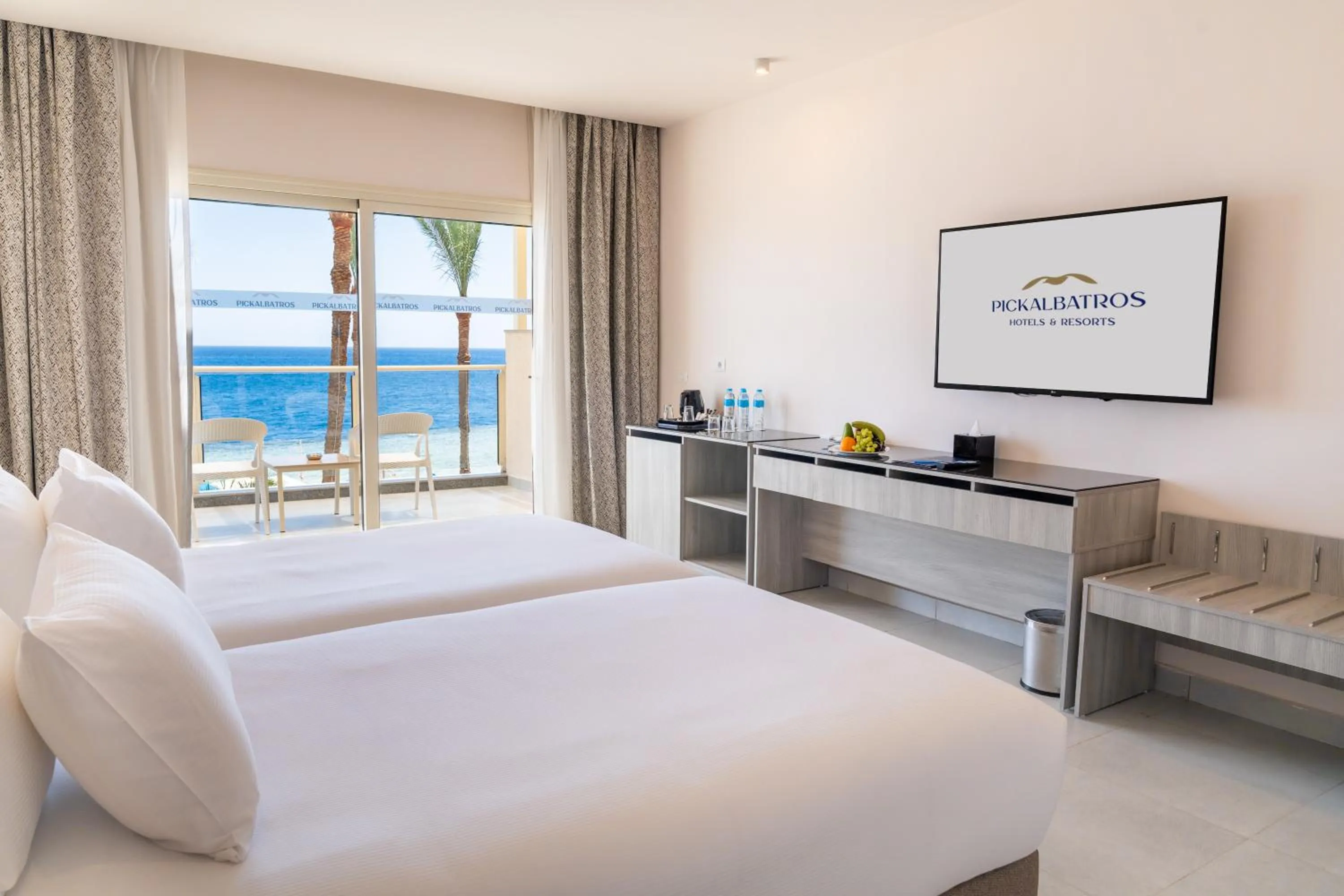 Bed in Pickalbatros Royal Grand Sharm - Adults Friendly 16 Years Plus