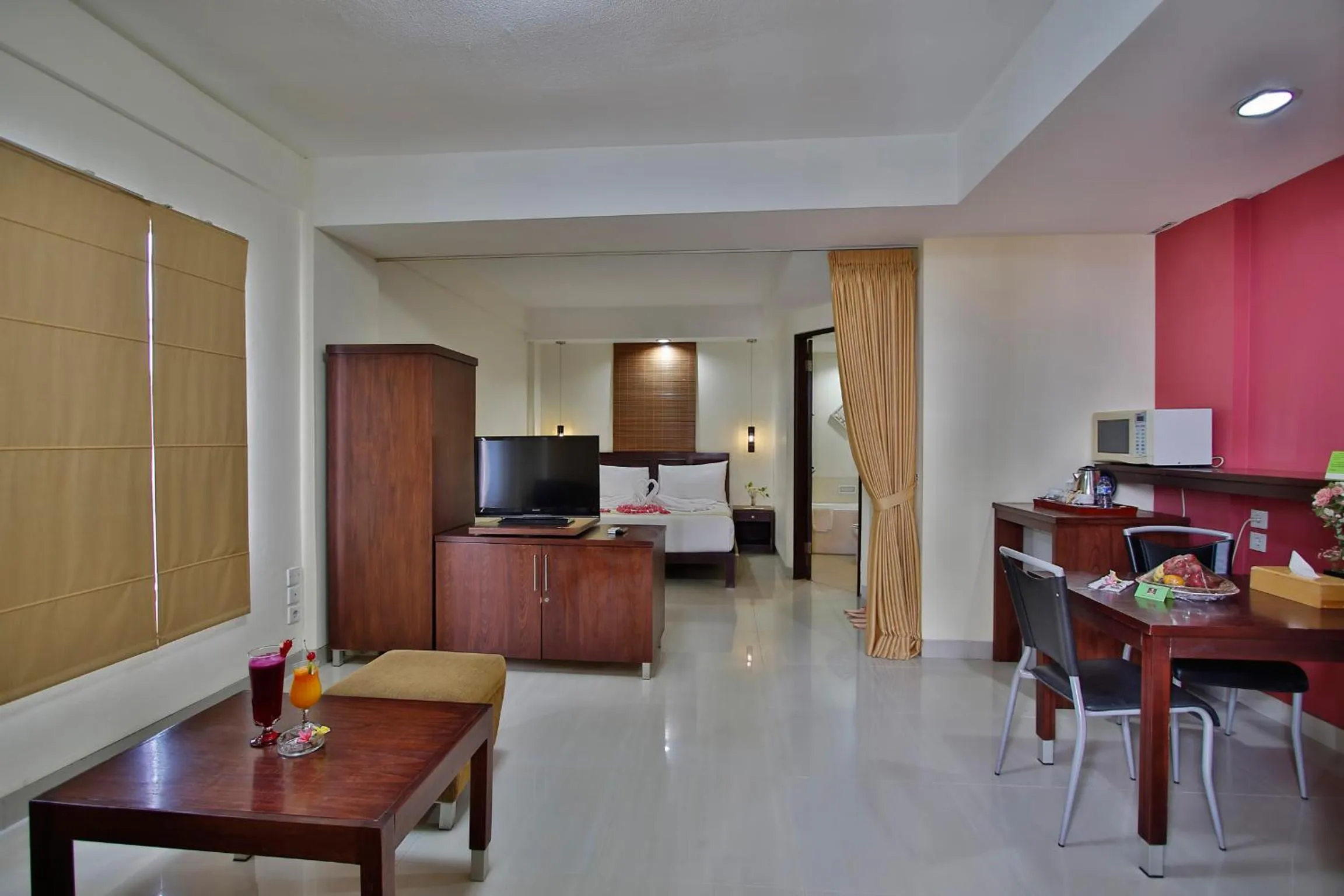 TV and multimedia in The Jayakarta Anyer