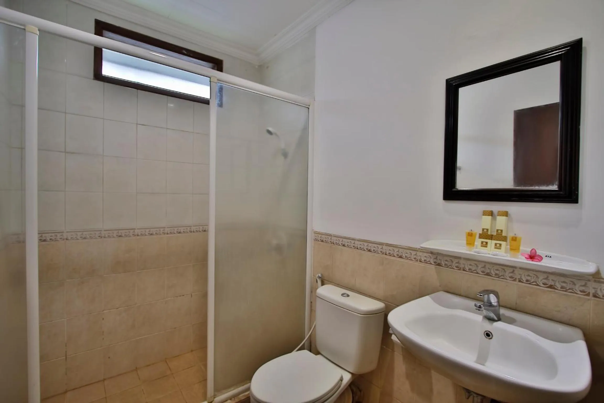 Shower in The Jayakarta Anyer