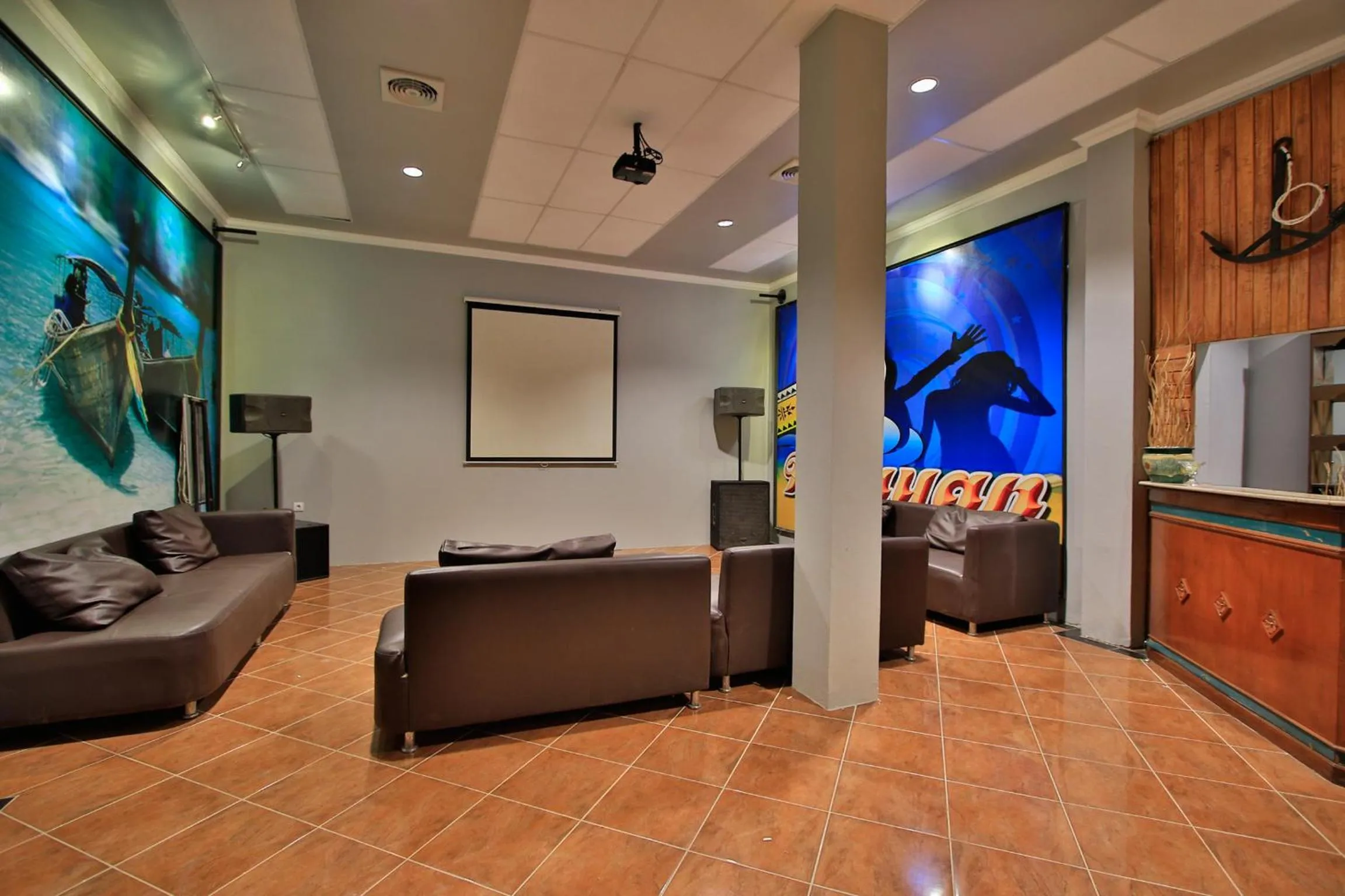 Karaoke in The Jayakarta Anyer