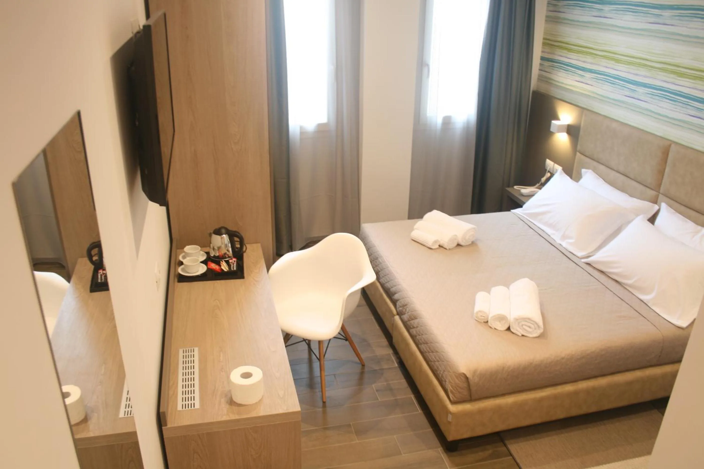 Bedroom, Bed in International Hotel Dakar