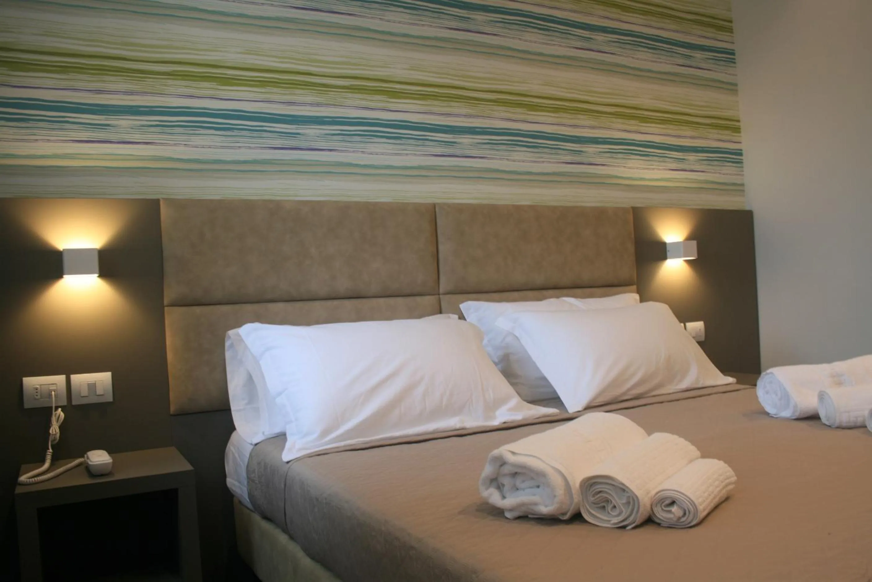 Bedroom, Bed in International Hotel Dakar