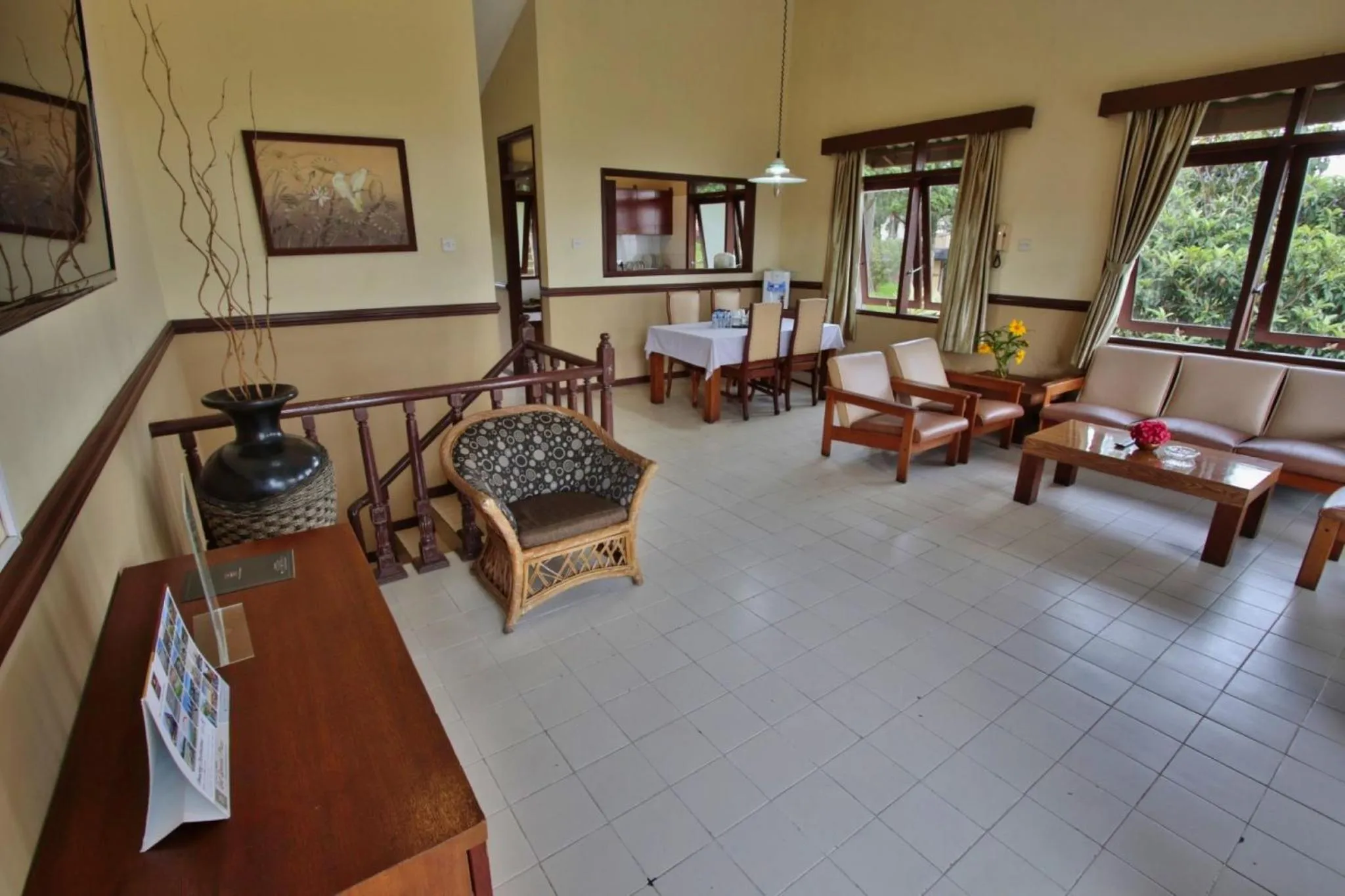 TV and multimedia in The Jayakarta Cisarua