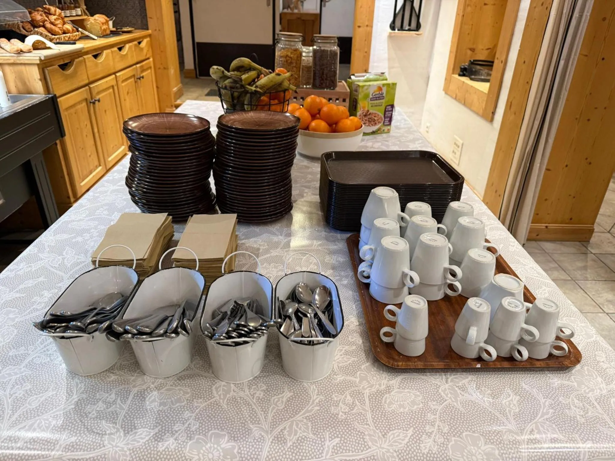 Breakfast in L'Arveyron Open House