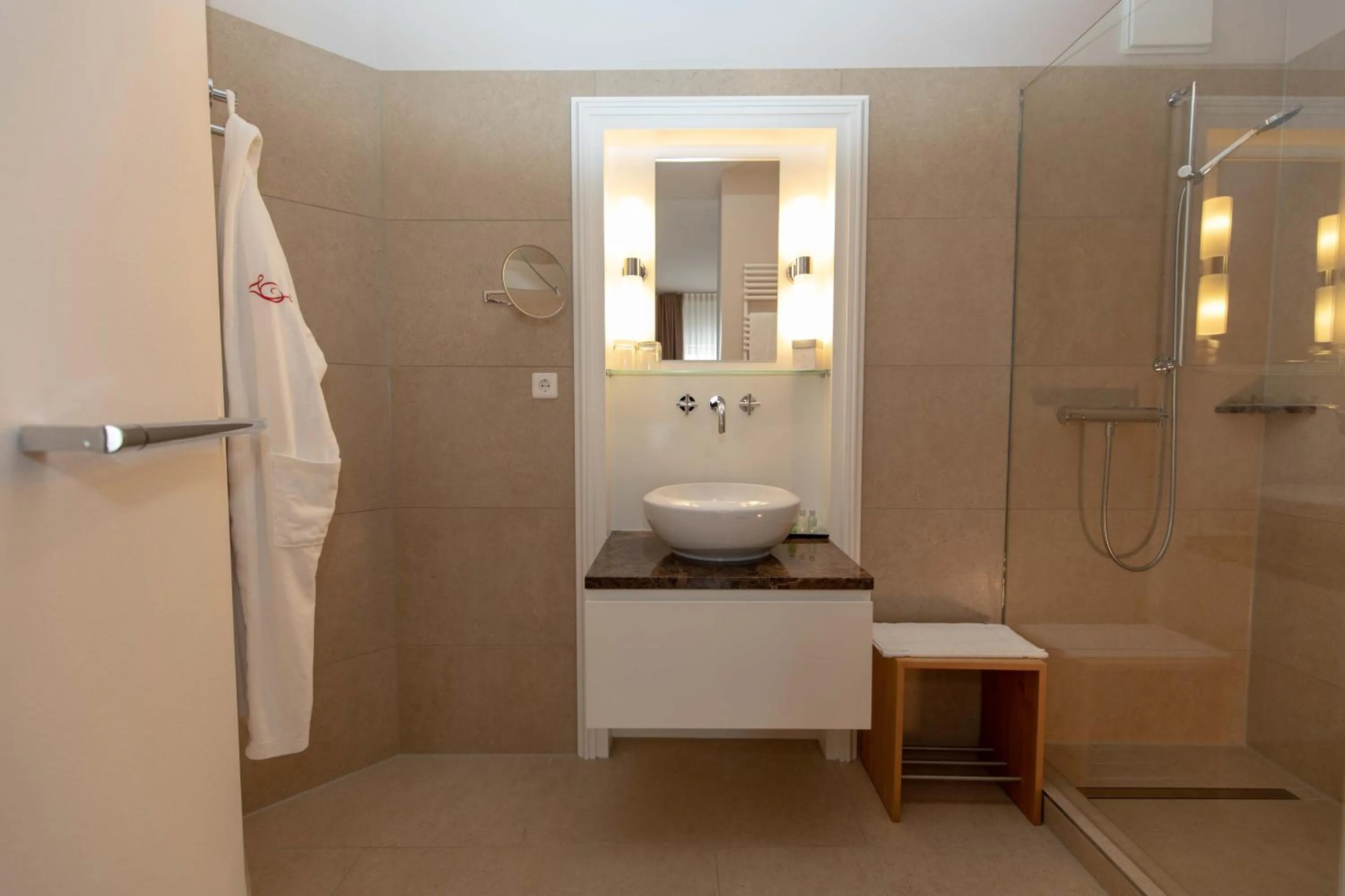 Bathroom in Romantik Hotel Kleber Post