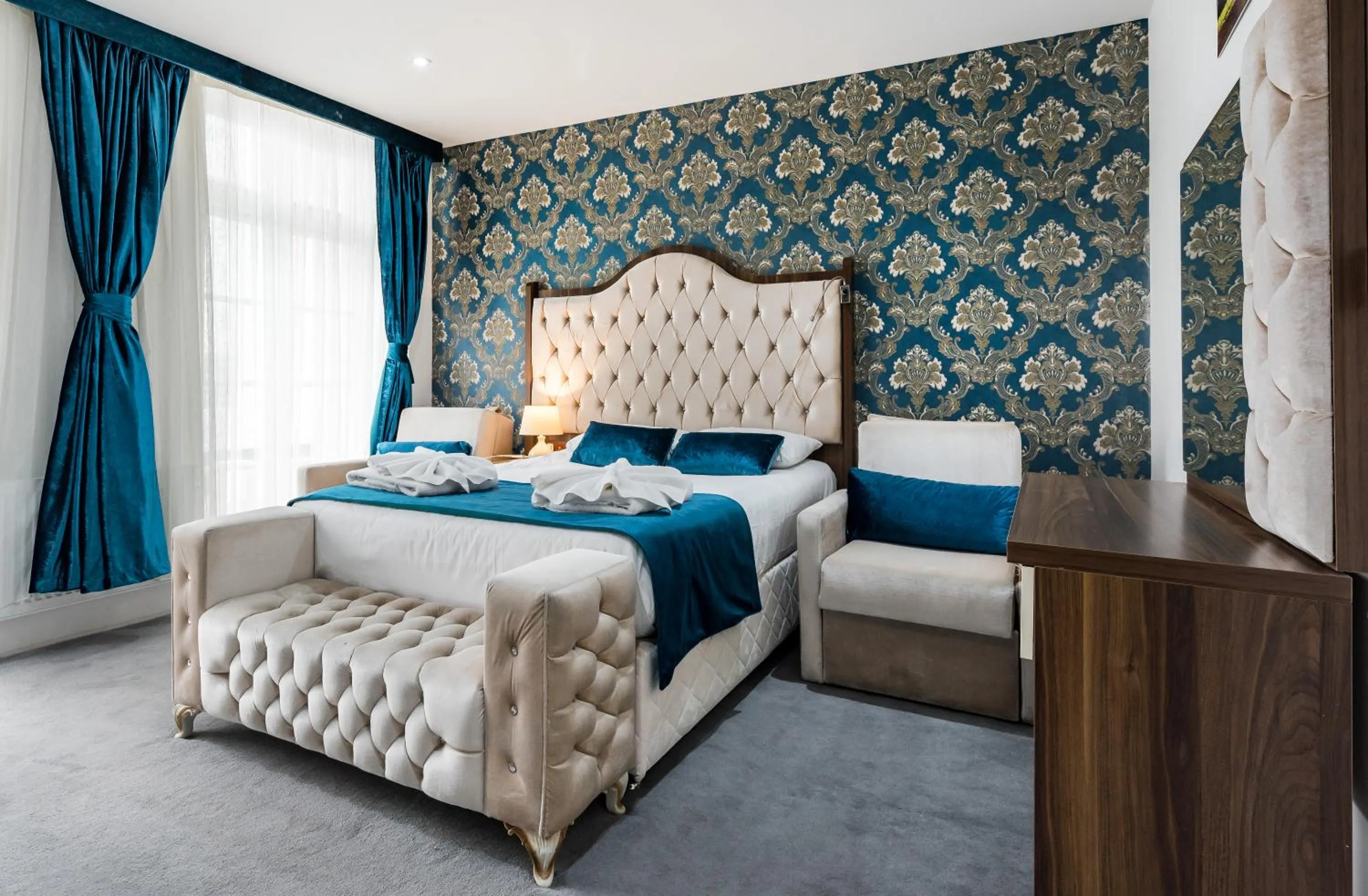 Bedroom, Bed in Vilenza Hotel