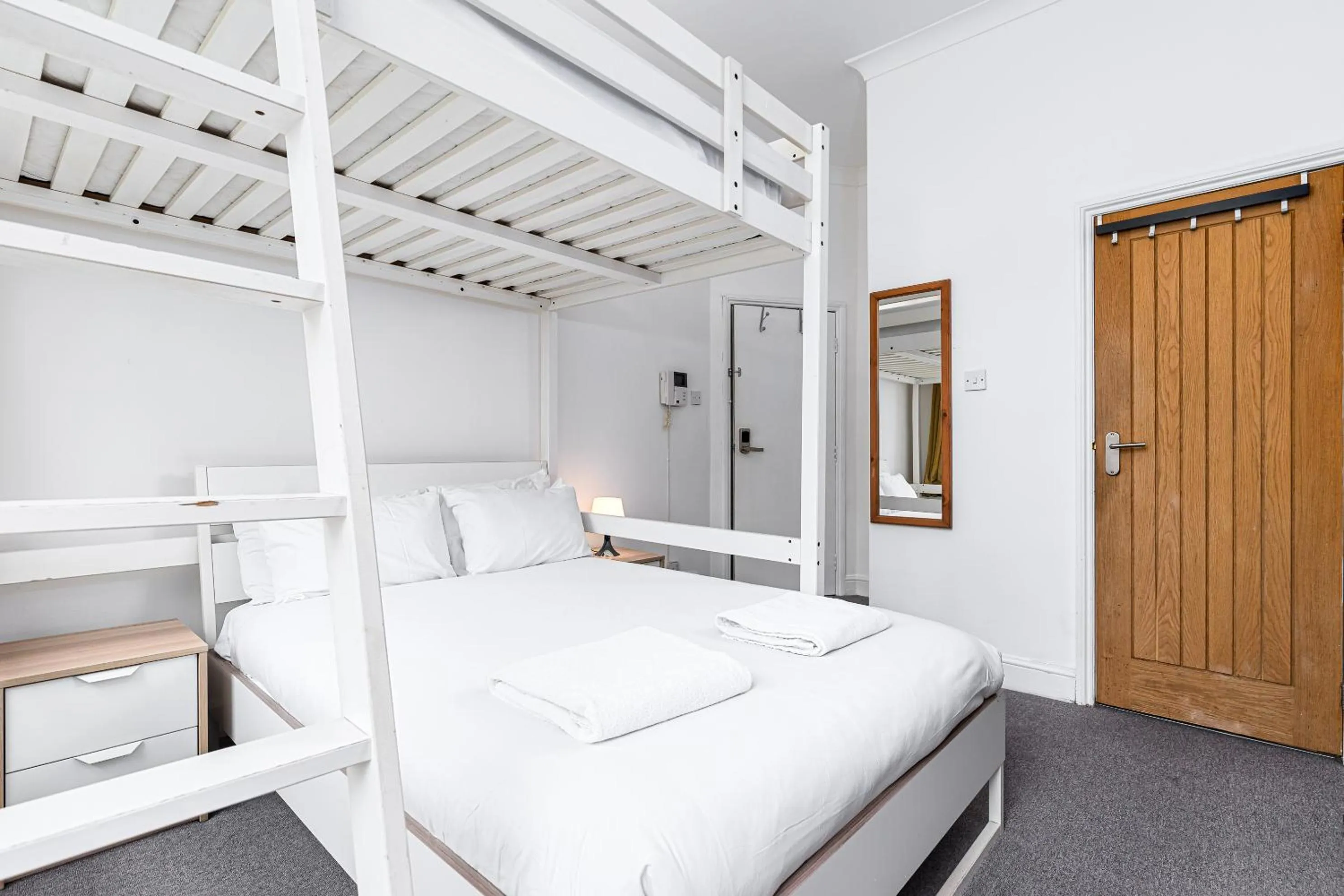 Basic Triple Room in Vilenza Hotel