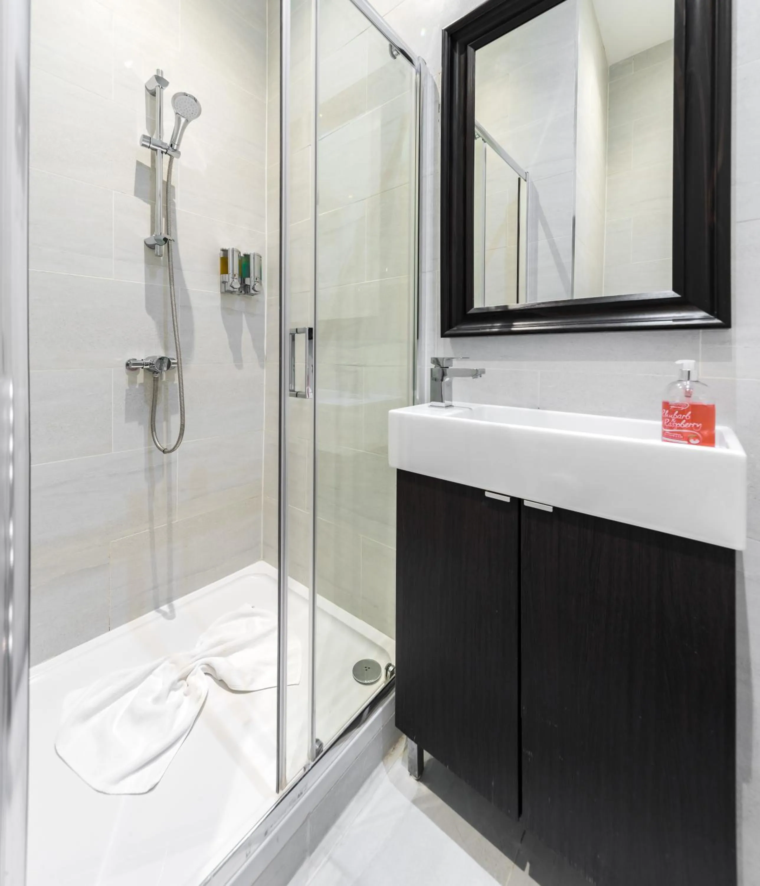 Bedroom in Vilenza Hotel