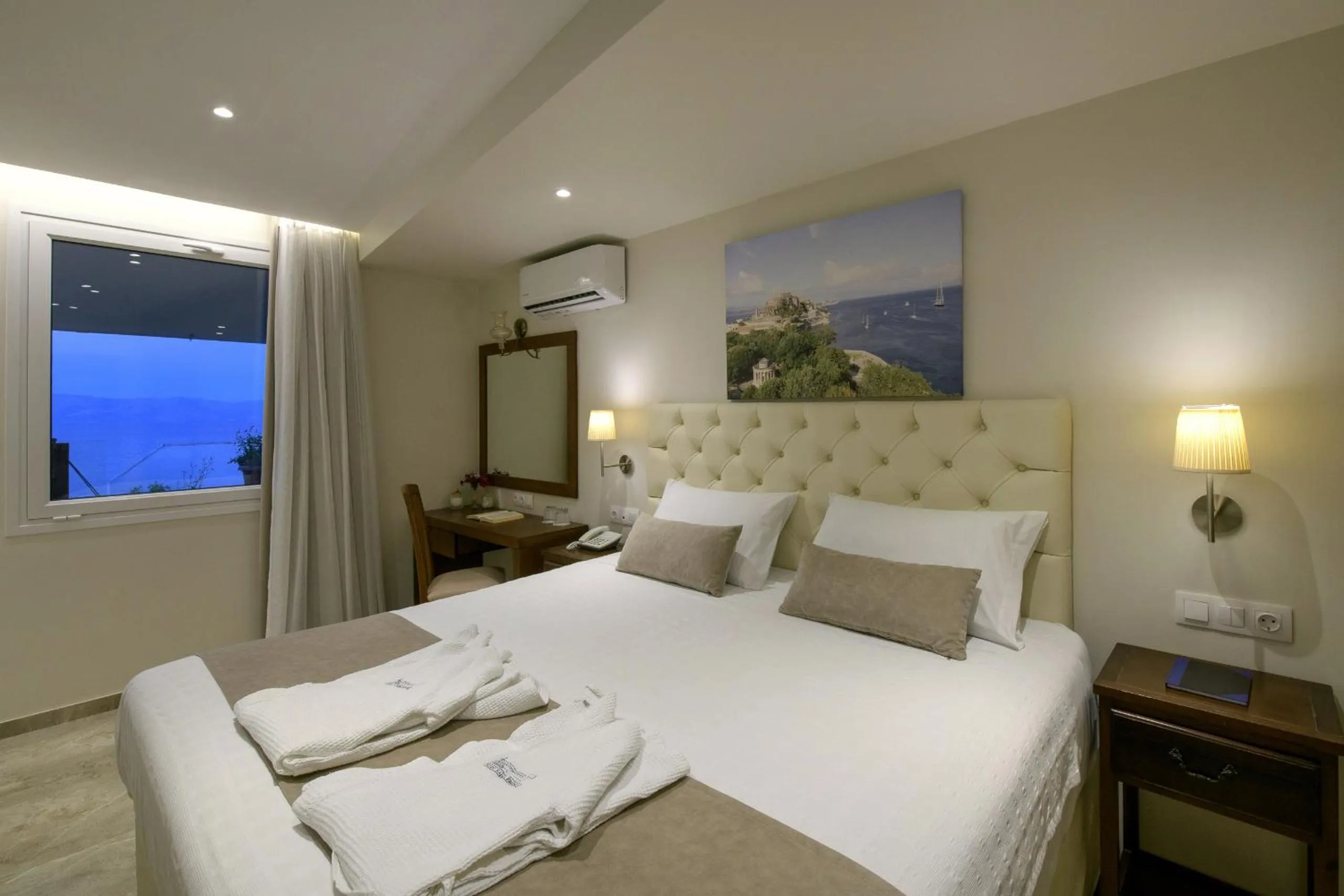 Bed in Hotel Kaiser Bridge