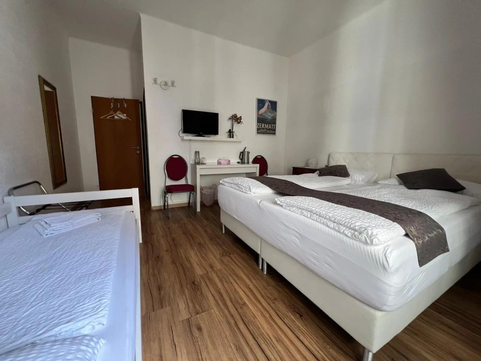Bed in Hotel Croce Federale