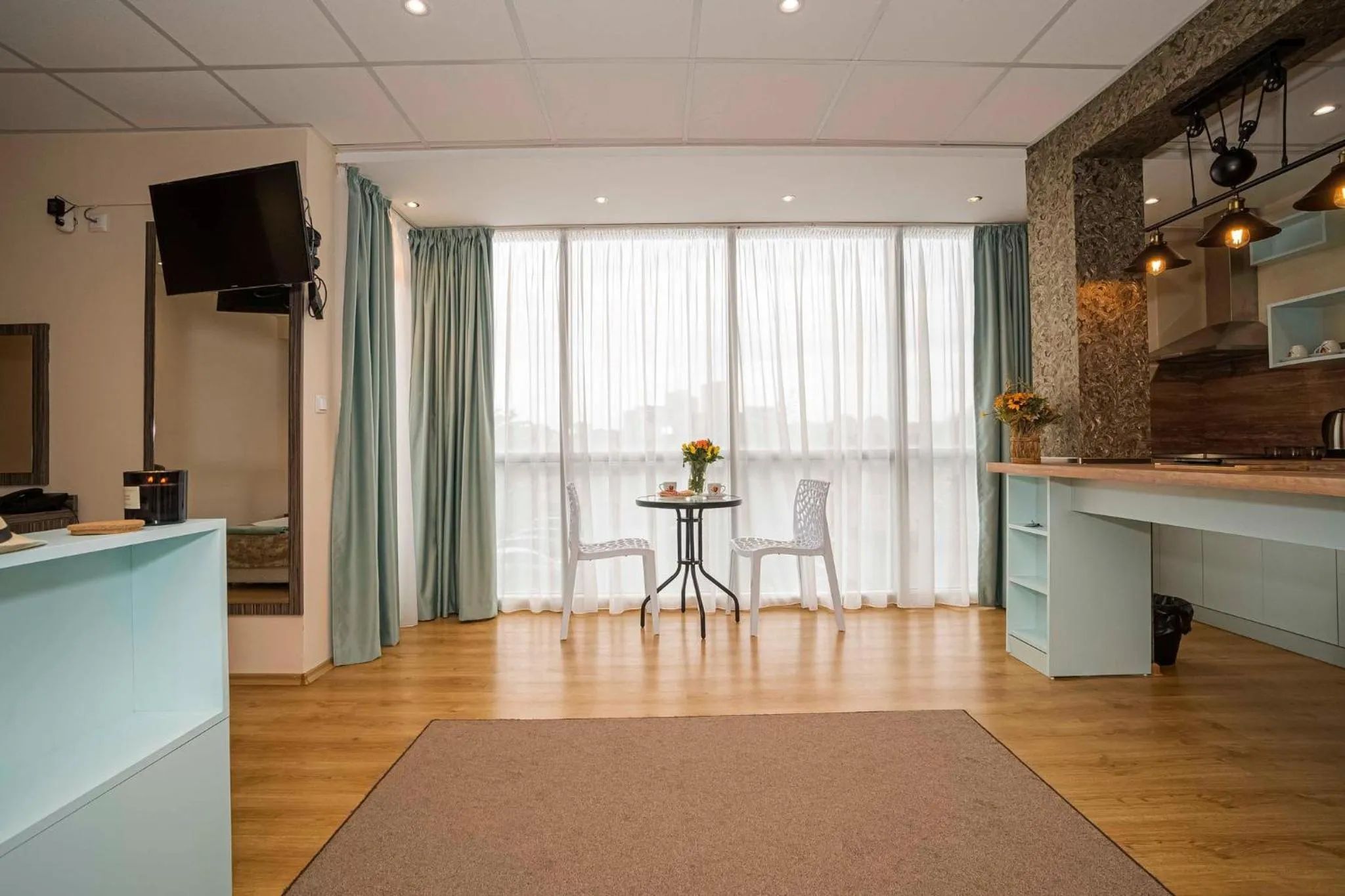 Kitchen or kitchenette in Hotel City