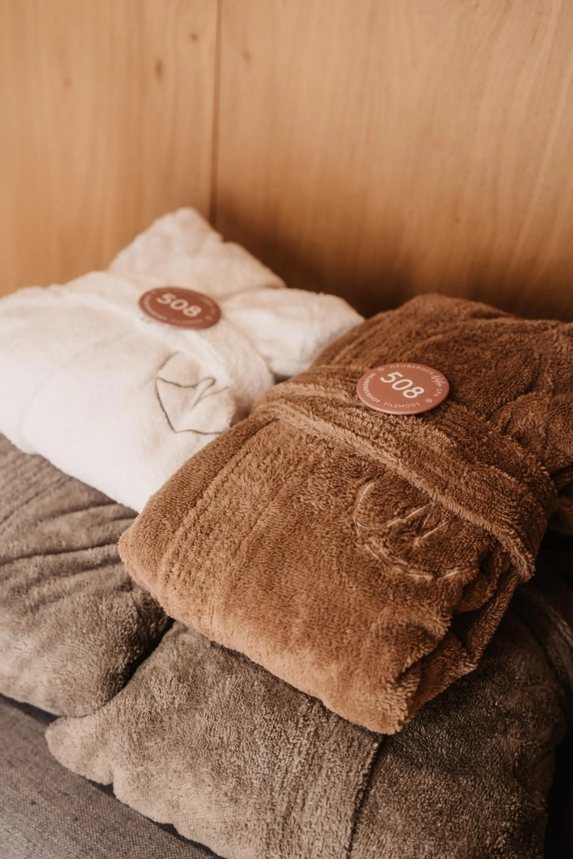 Swimming pool, Bed in Hotel Neubergerhof