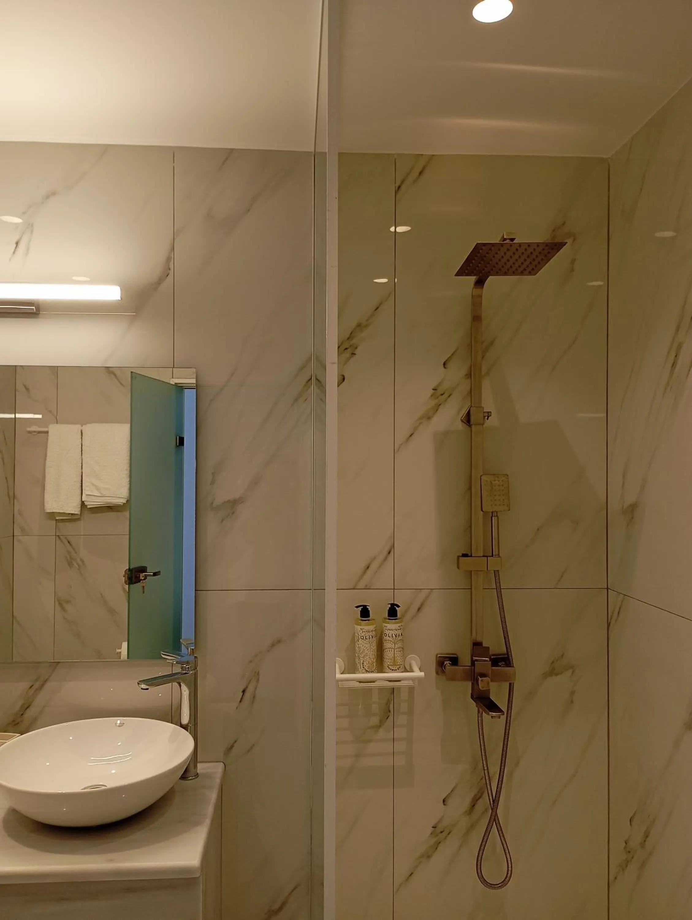 Shower in Ifestia Hotel