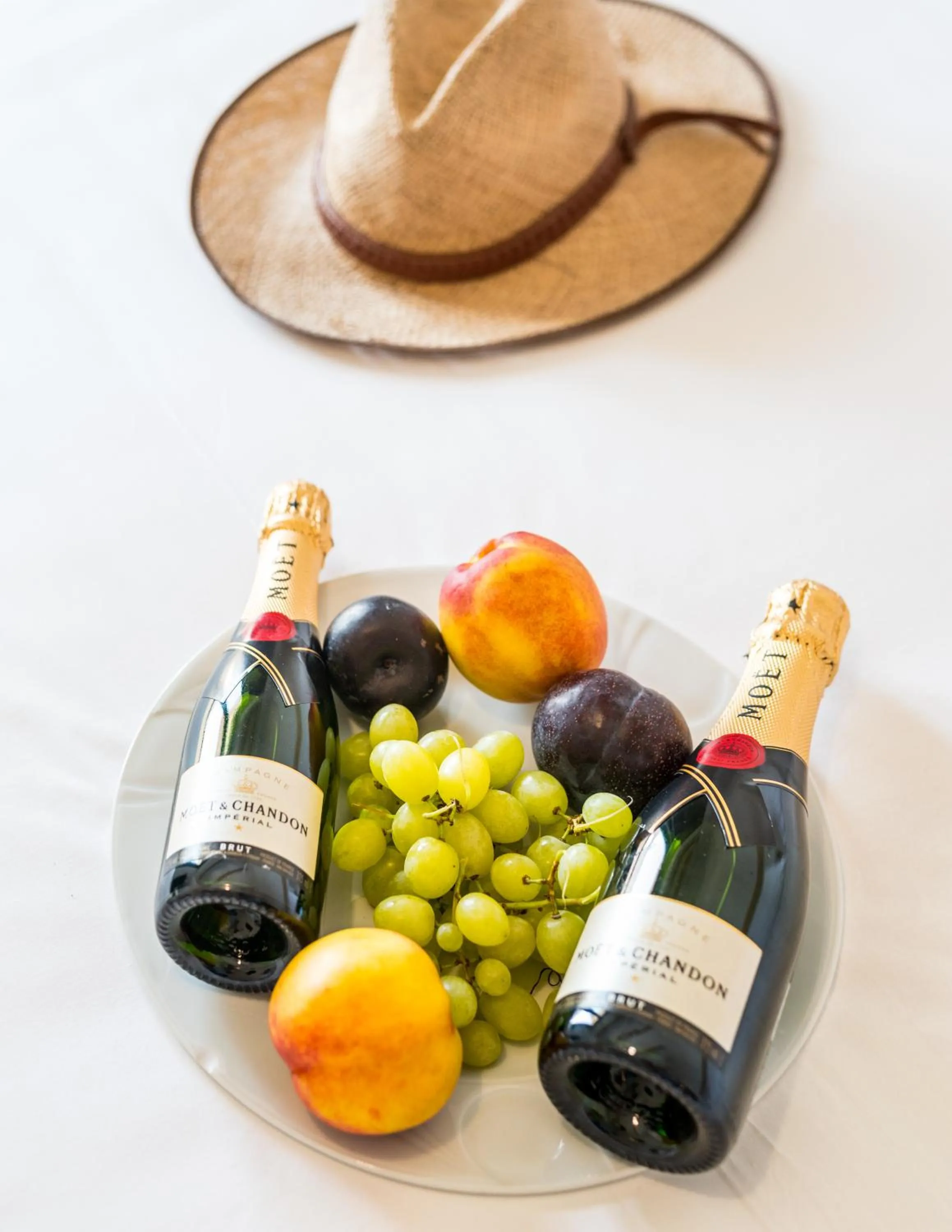 Food and drinks in Ifestia Hotel