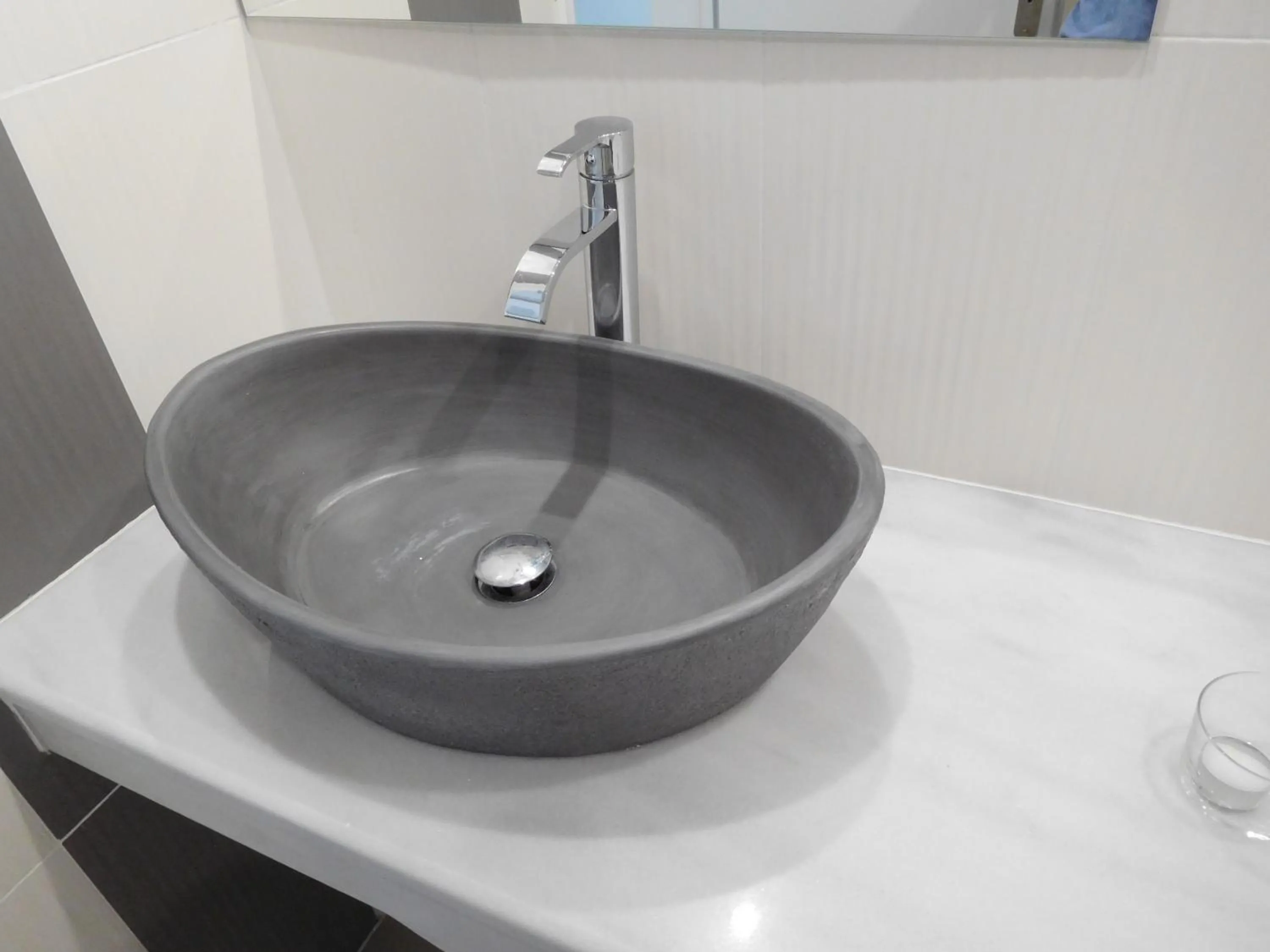 Shower in Ifestia Hotel