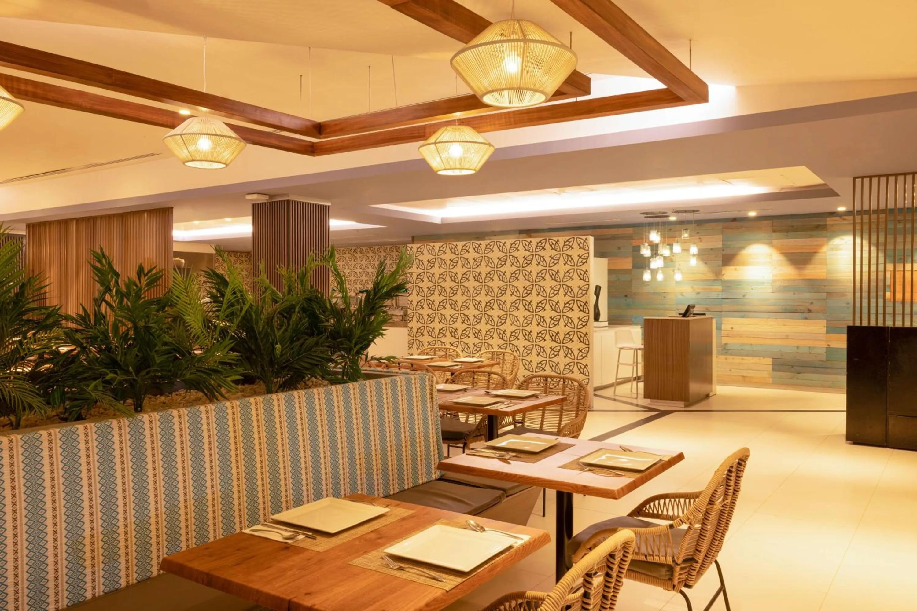 Restaurant/places to eat in DoubleTree by Hilton Mazatlan, SIN