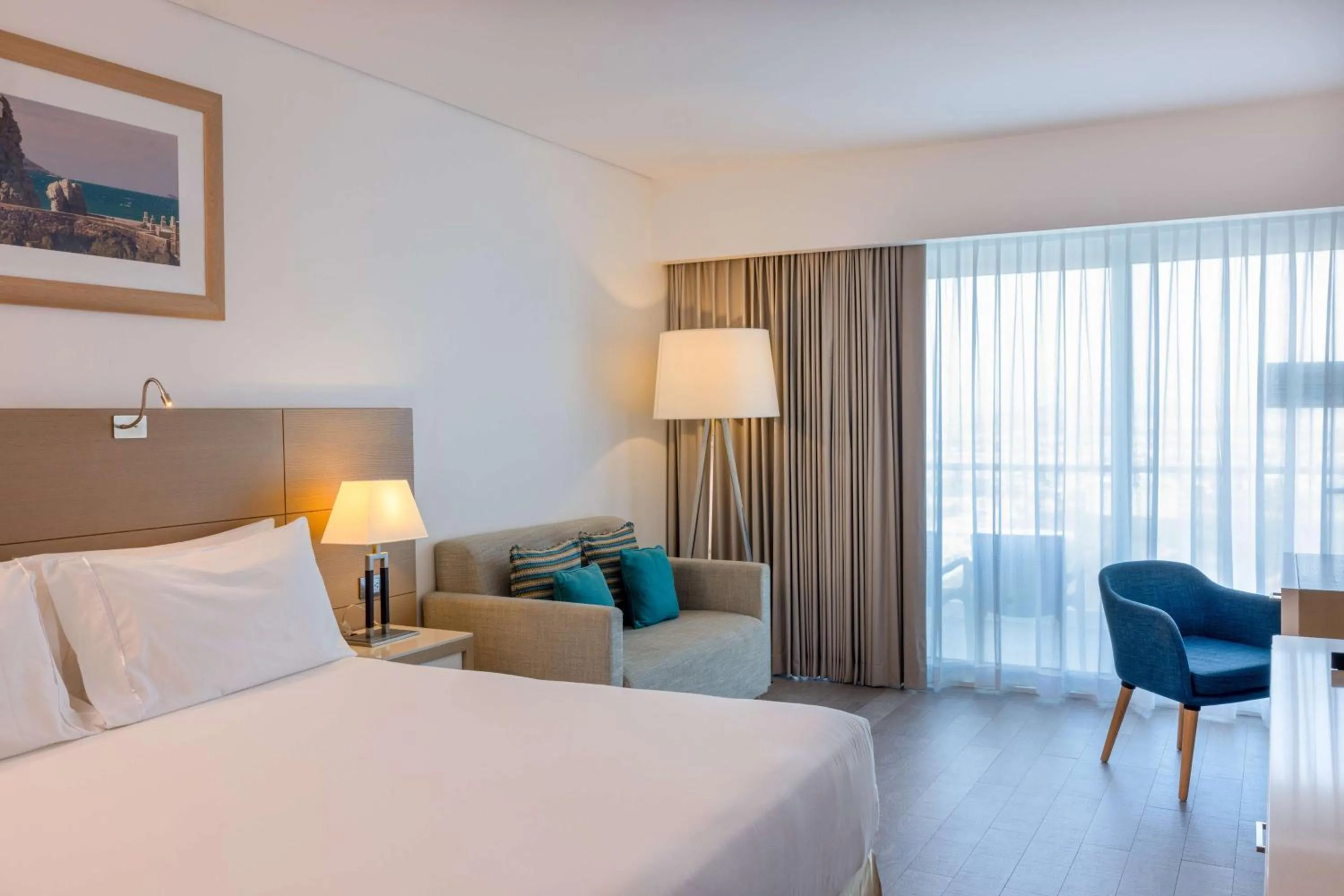 Living room, Bed in DoubleTree by Hilton Mazatlan, SIN