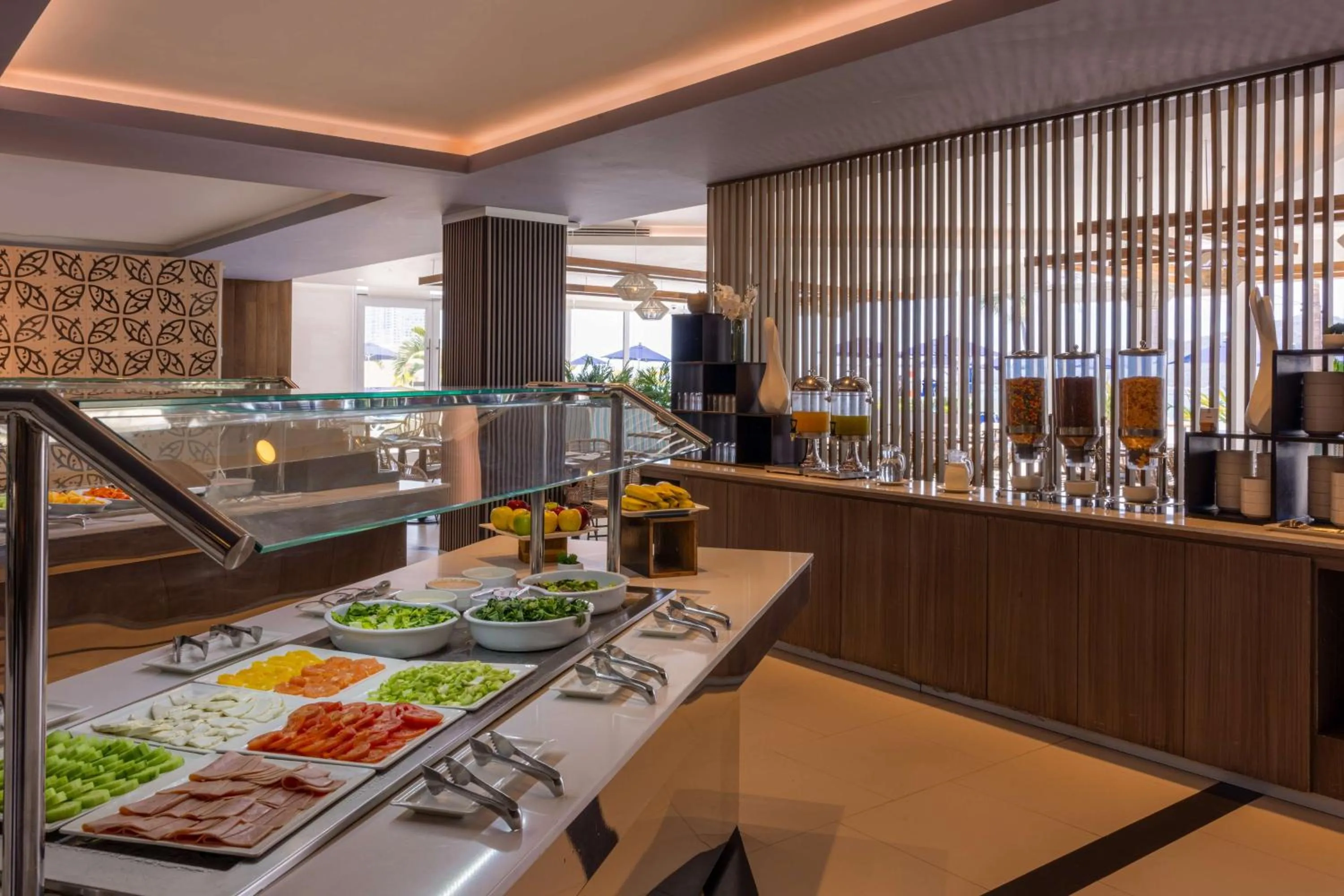 Restaurant/places to eat in DoubleTree by Hilton Mazatlan, SIN