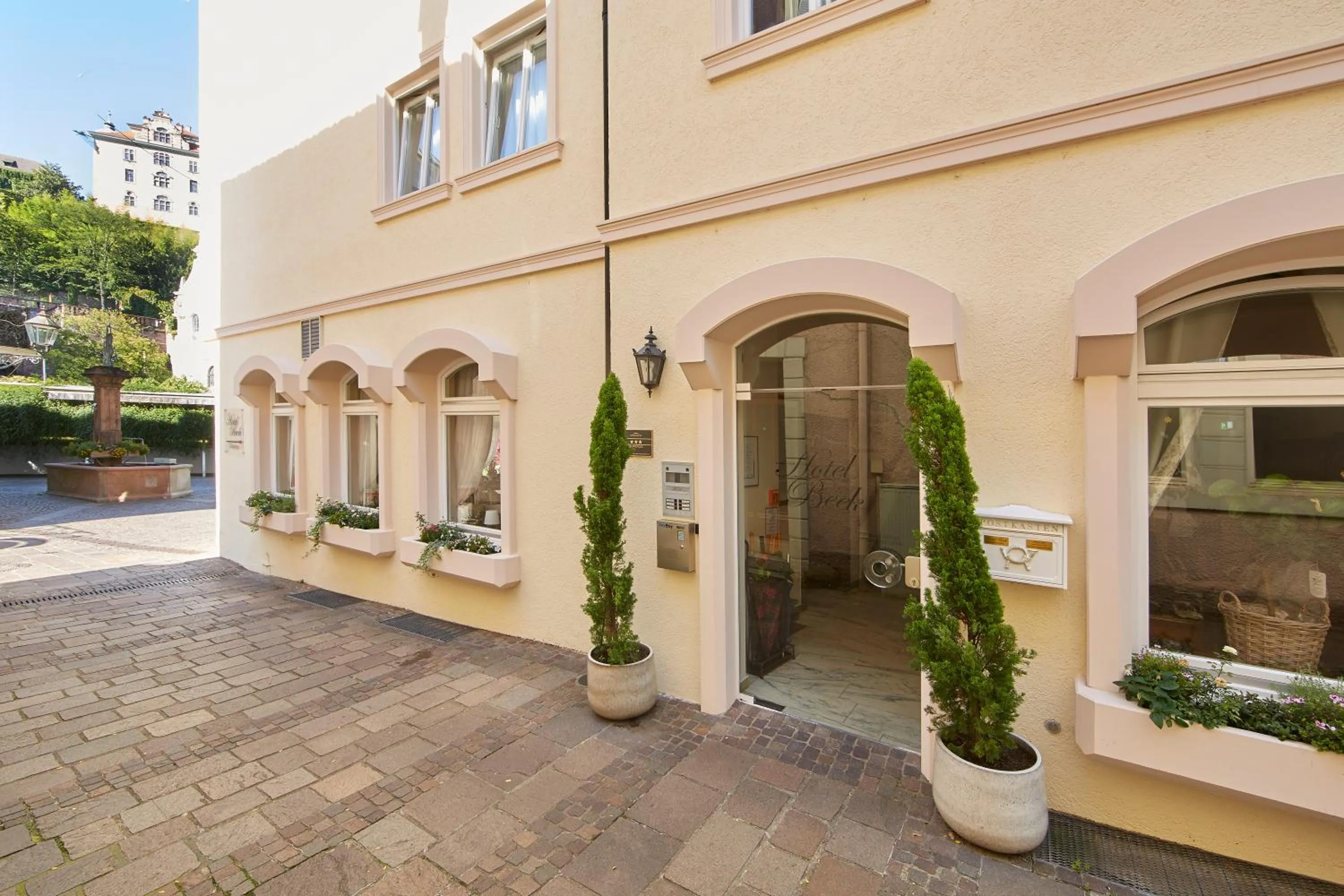 Property building in Hotel Beek by Anna