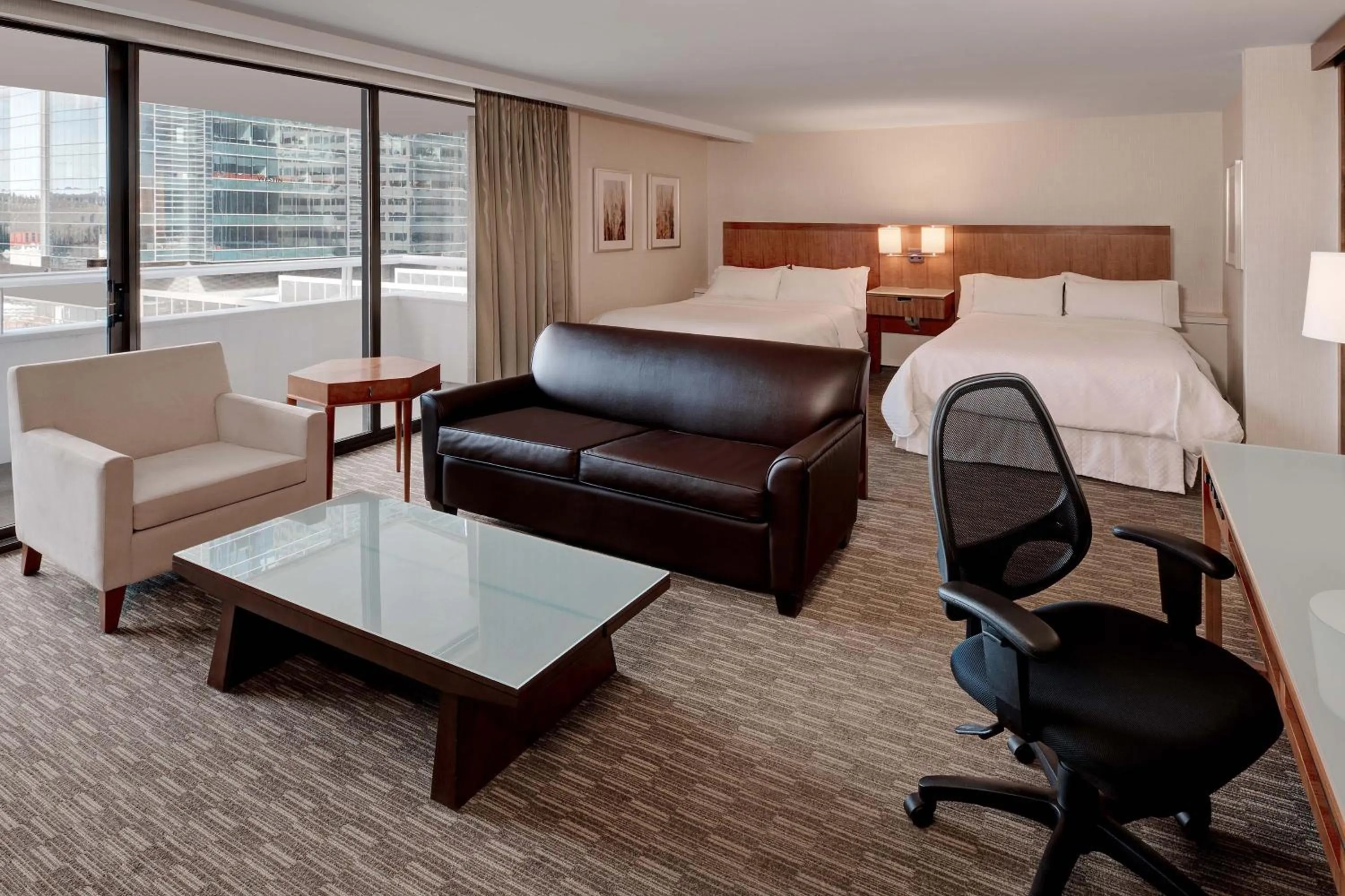 Photo of the whole room, Bed in The Westin Calgary
