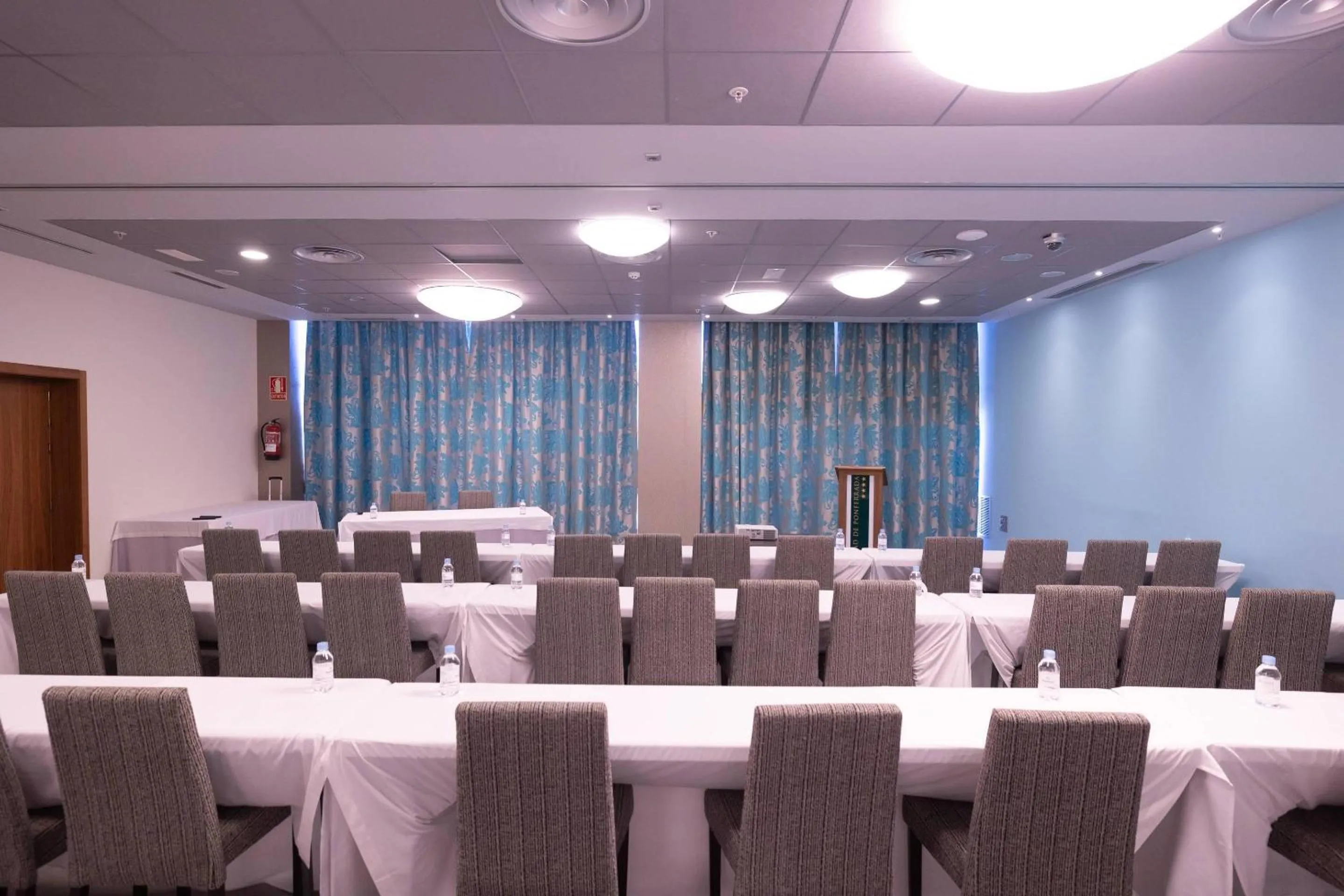 Meeting/conference room in Hotel Ciudad de Ponferrada, Ascend Hotel Collection
