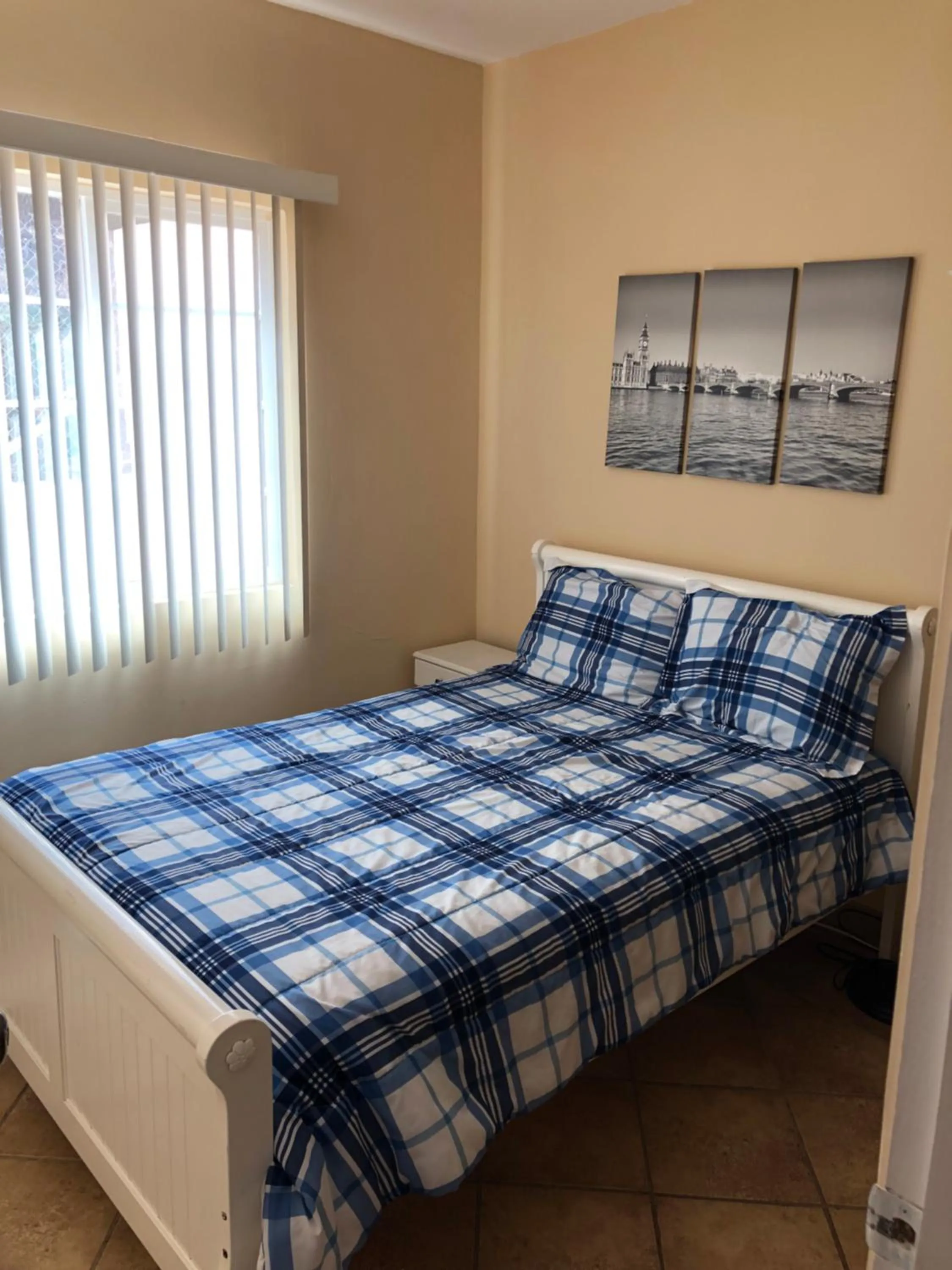 Property building, Bed in Casa Flores & Flores