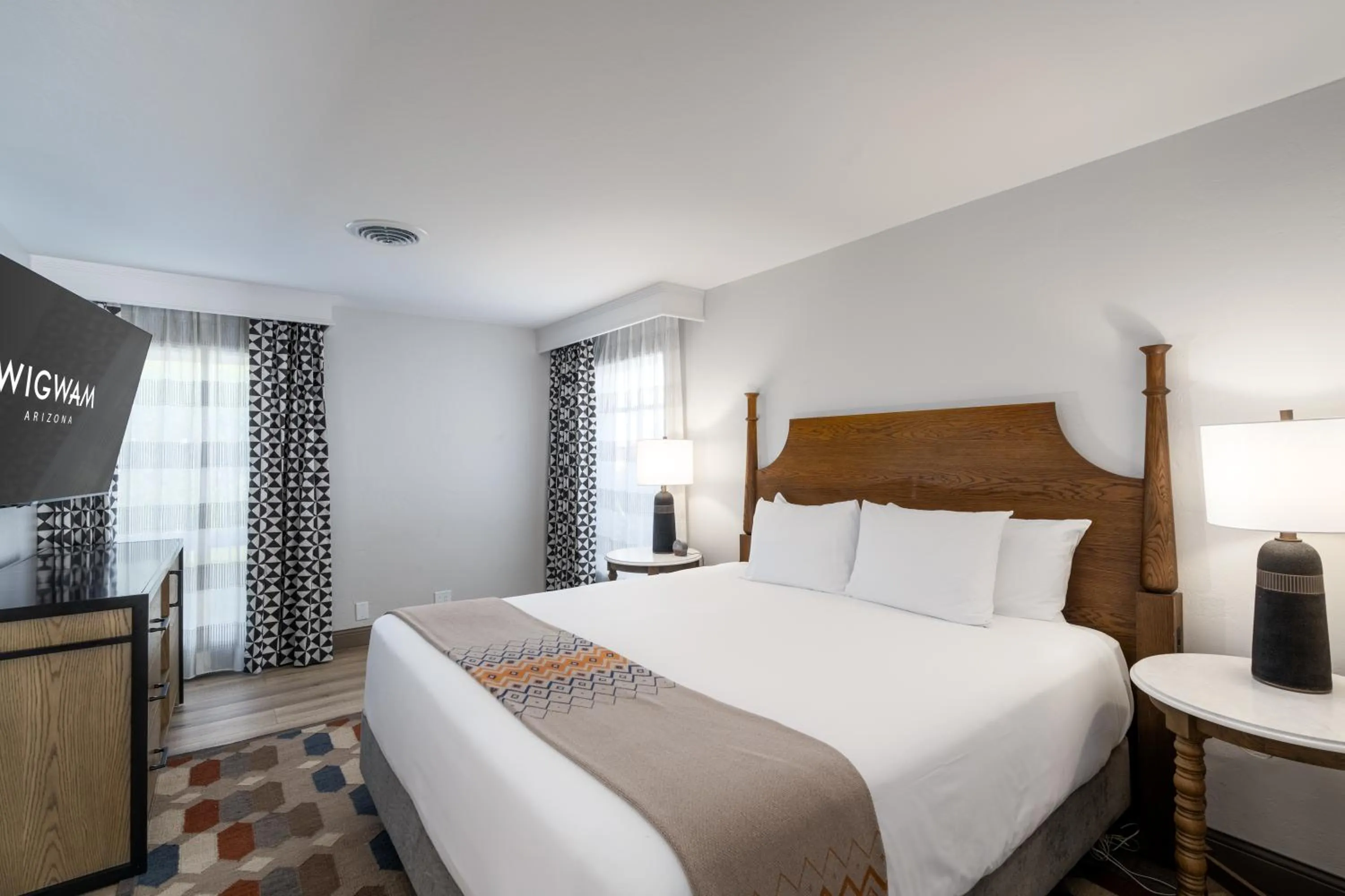 Bedroom, Bed in The Wigwam