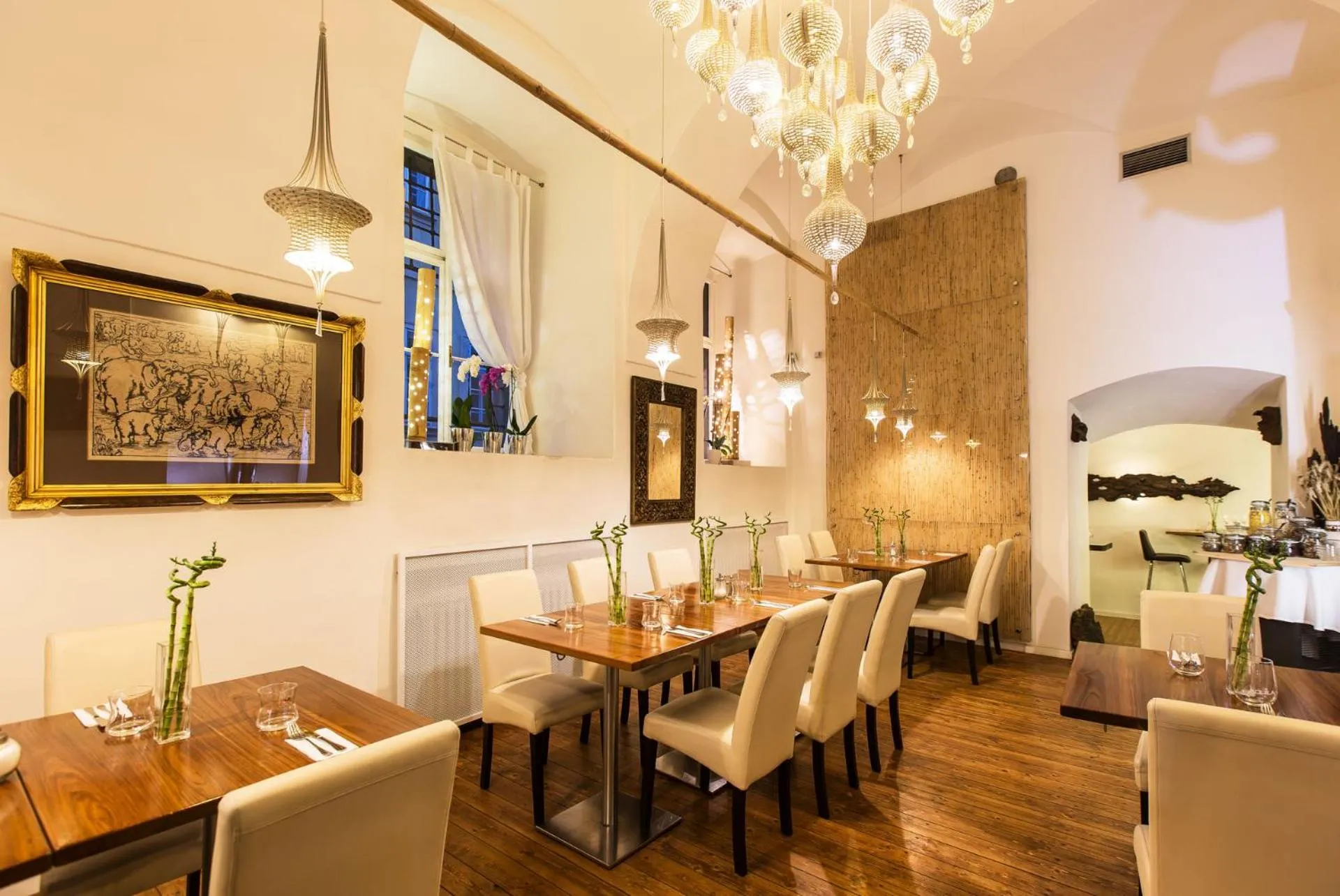 Restaurant/places to eat in Hotel U Zlateho jelena