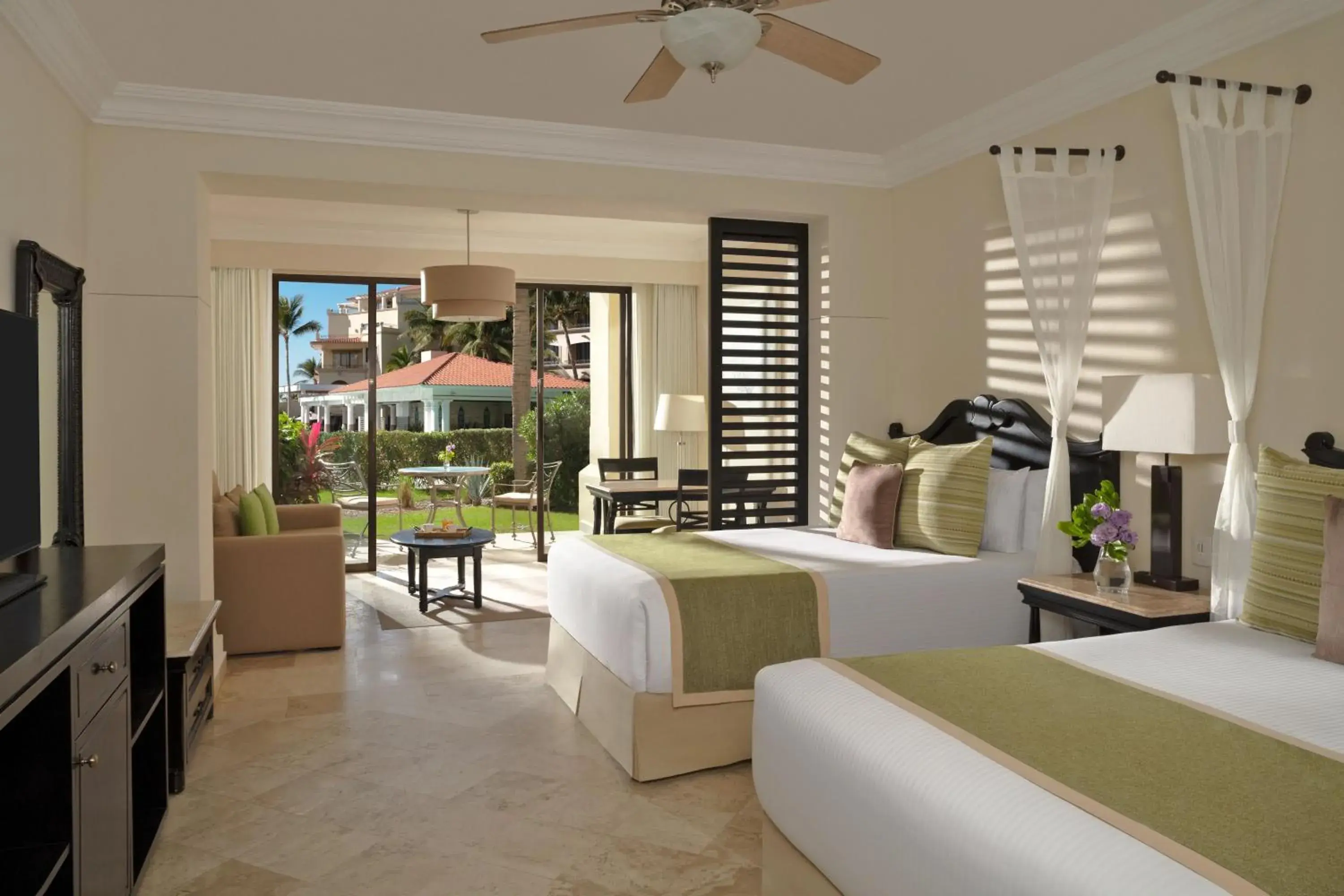 Junior Suite Garden View King - single occupancy in Dreams Los Cabos Suites Golf Resort & Spa Junior Suite Garden View King - single occupancy in Dreams Los Cabos Suites Golf Resort & Spa