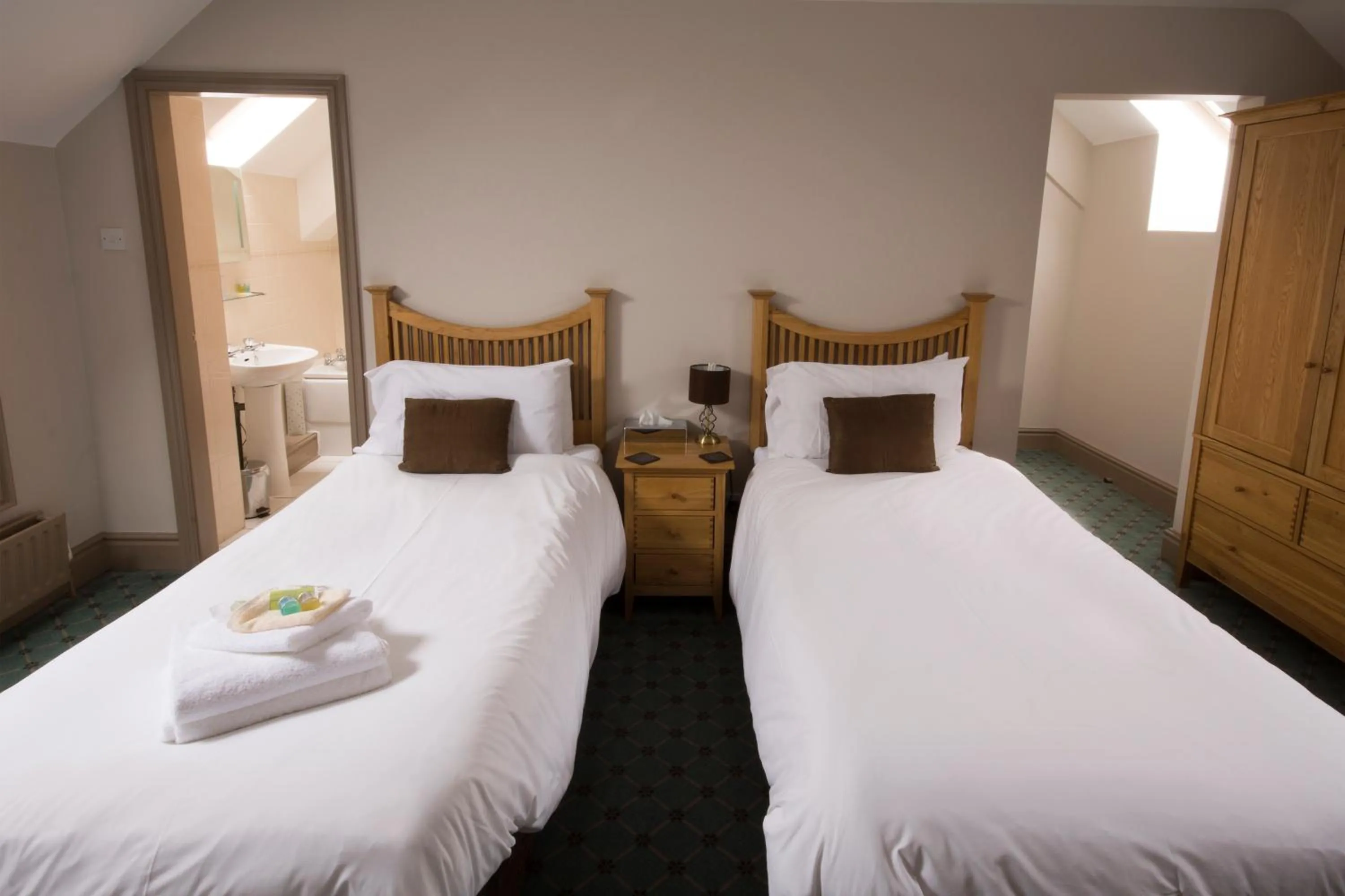 Bed in Yorkshire Bridge Inn