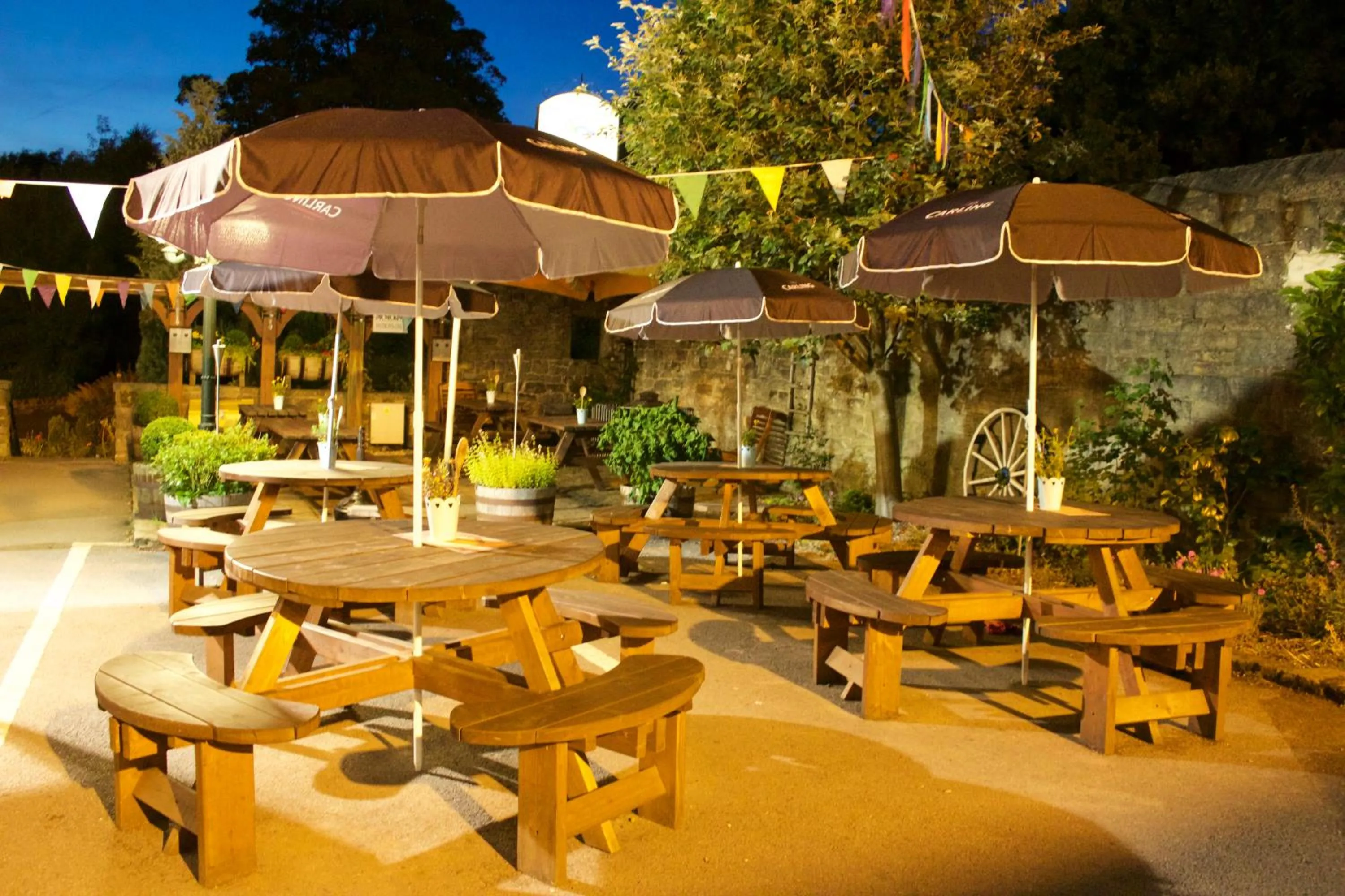 Garden in Yorkshire Bridge Inn