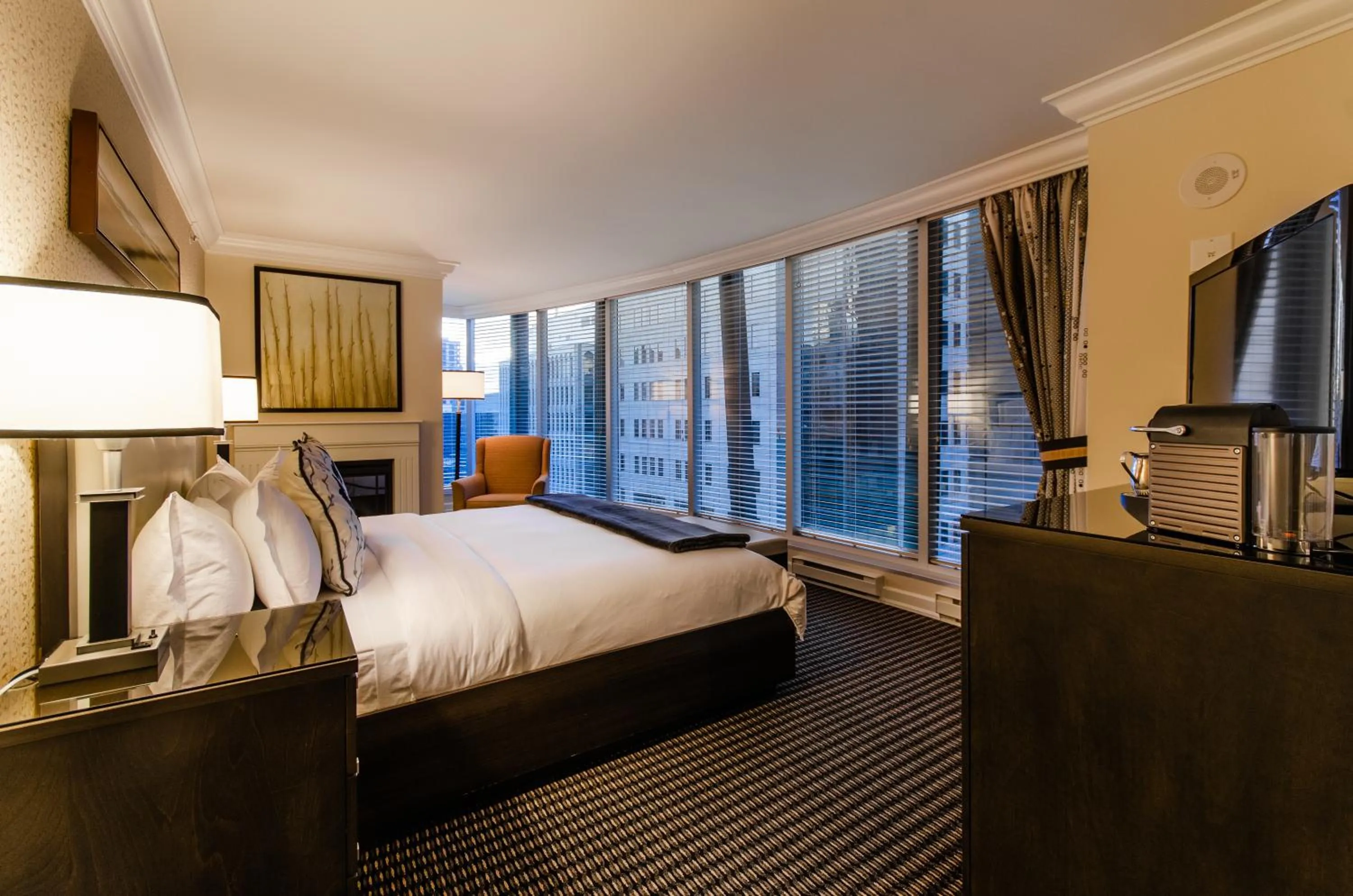 City view, Bed in Le St-Martin Hotel Centre-ville – Hotel Particulier