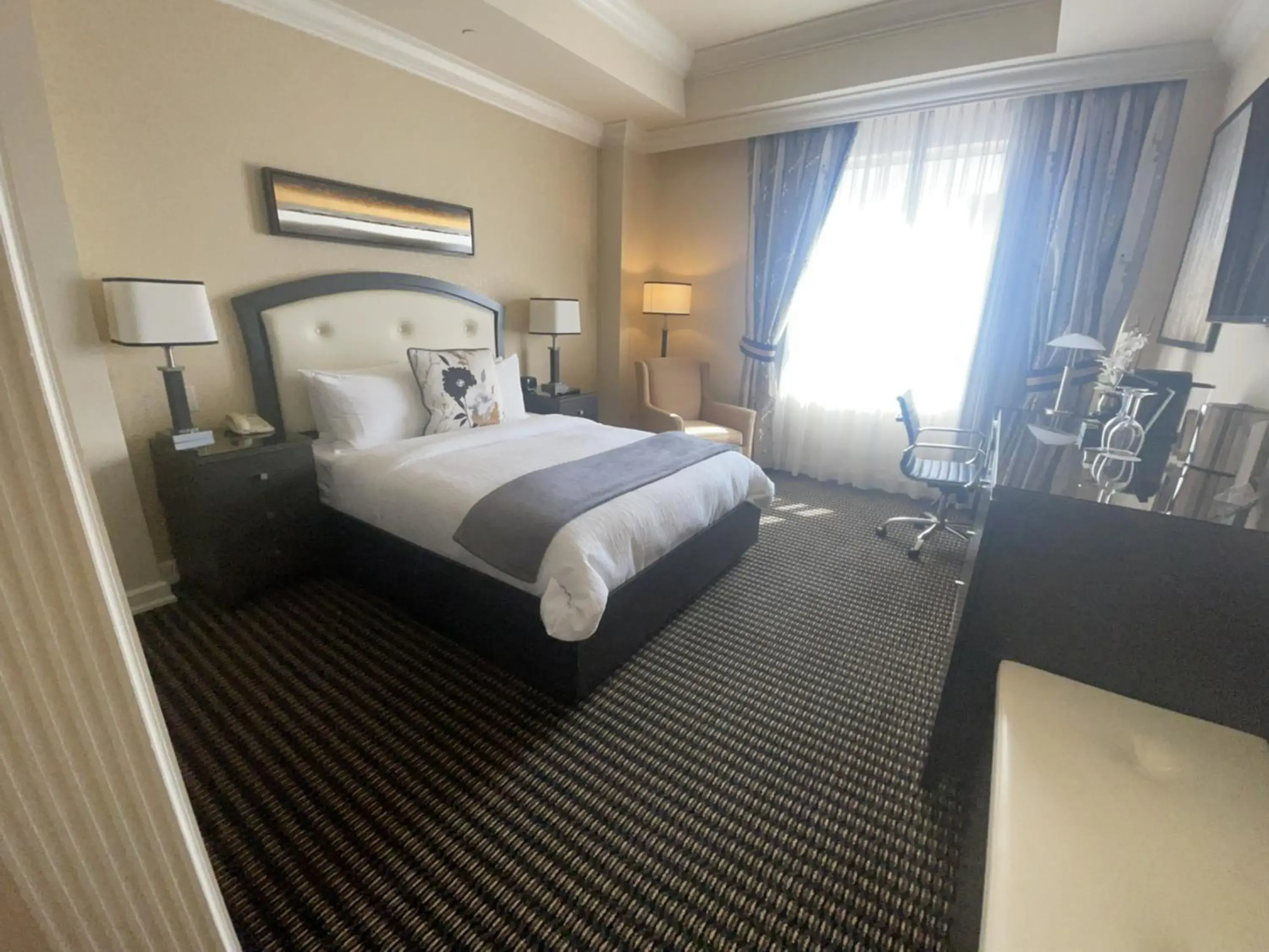 Classique Queen Particular Lyon Room in Le St-Martin Hotel Centre-ville – Hotel Particulier Classique Queen Particular Lyon Room in Le St-Martin Hotel Centre-ville – Hotel Particulier