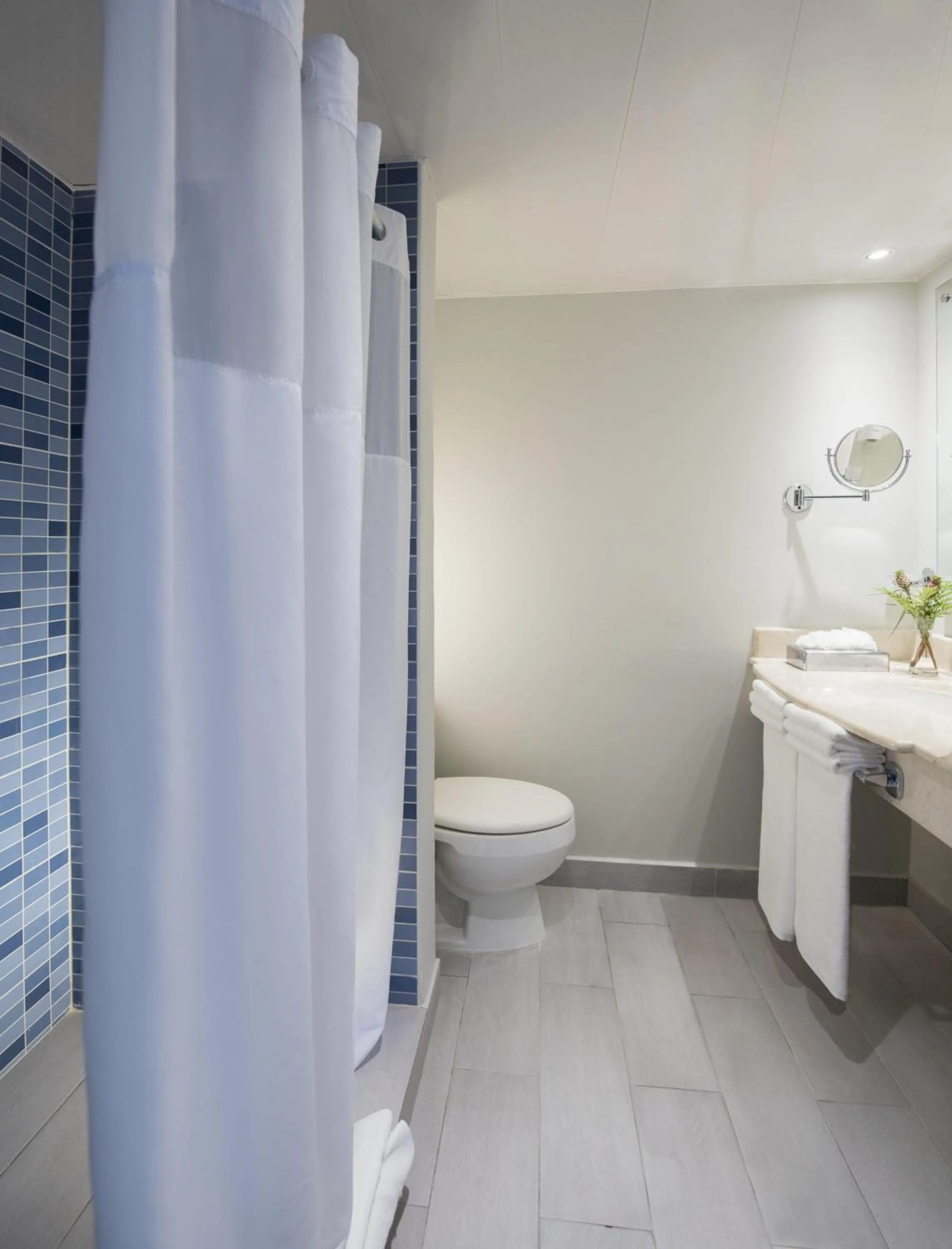 Bathroom in Novus Plaza Hodelpa