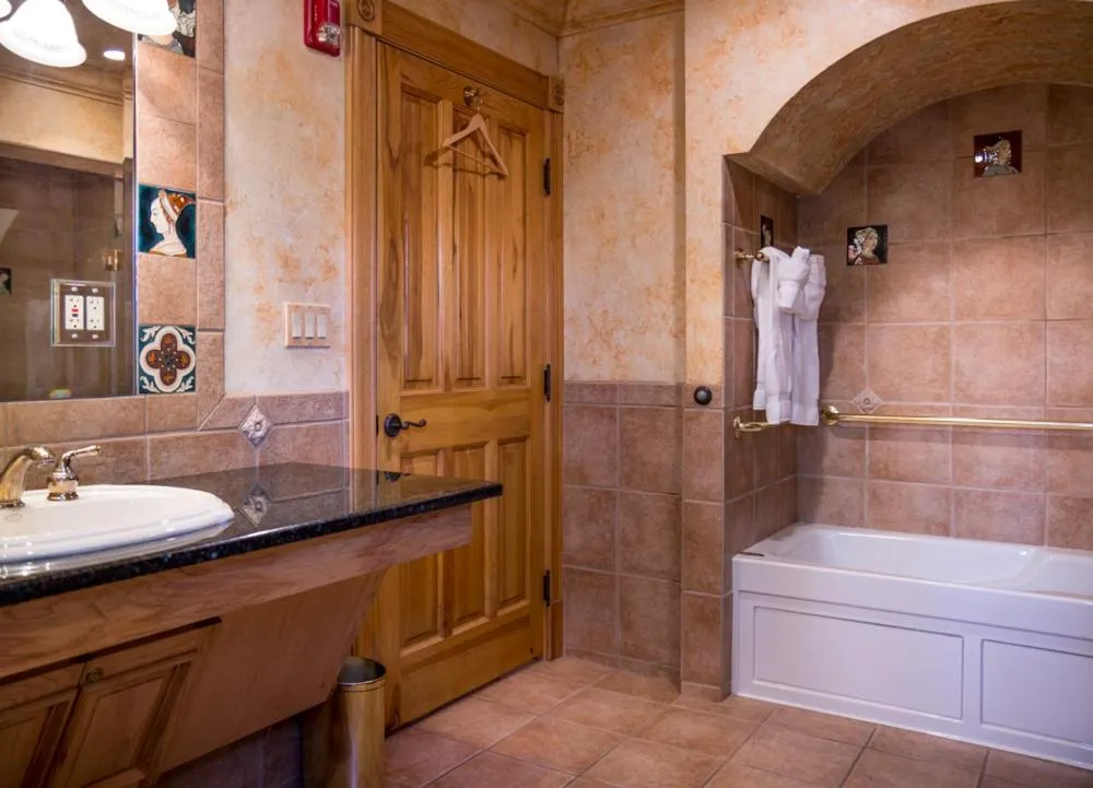 Landoll's Mohican Castle