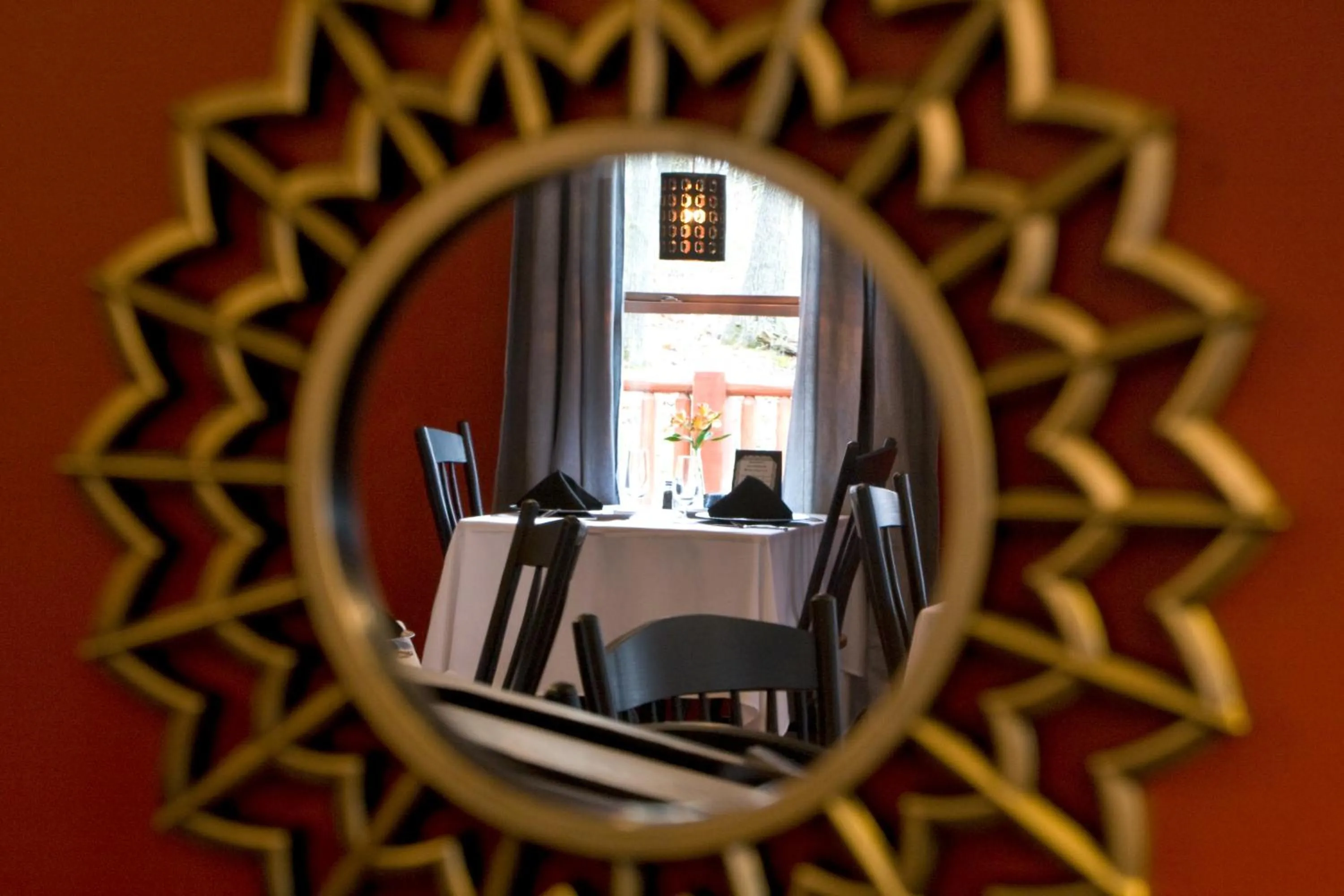 Restaurant/places to eat in Landoll's Mohican Castle