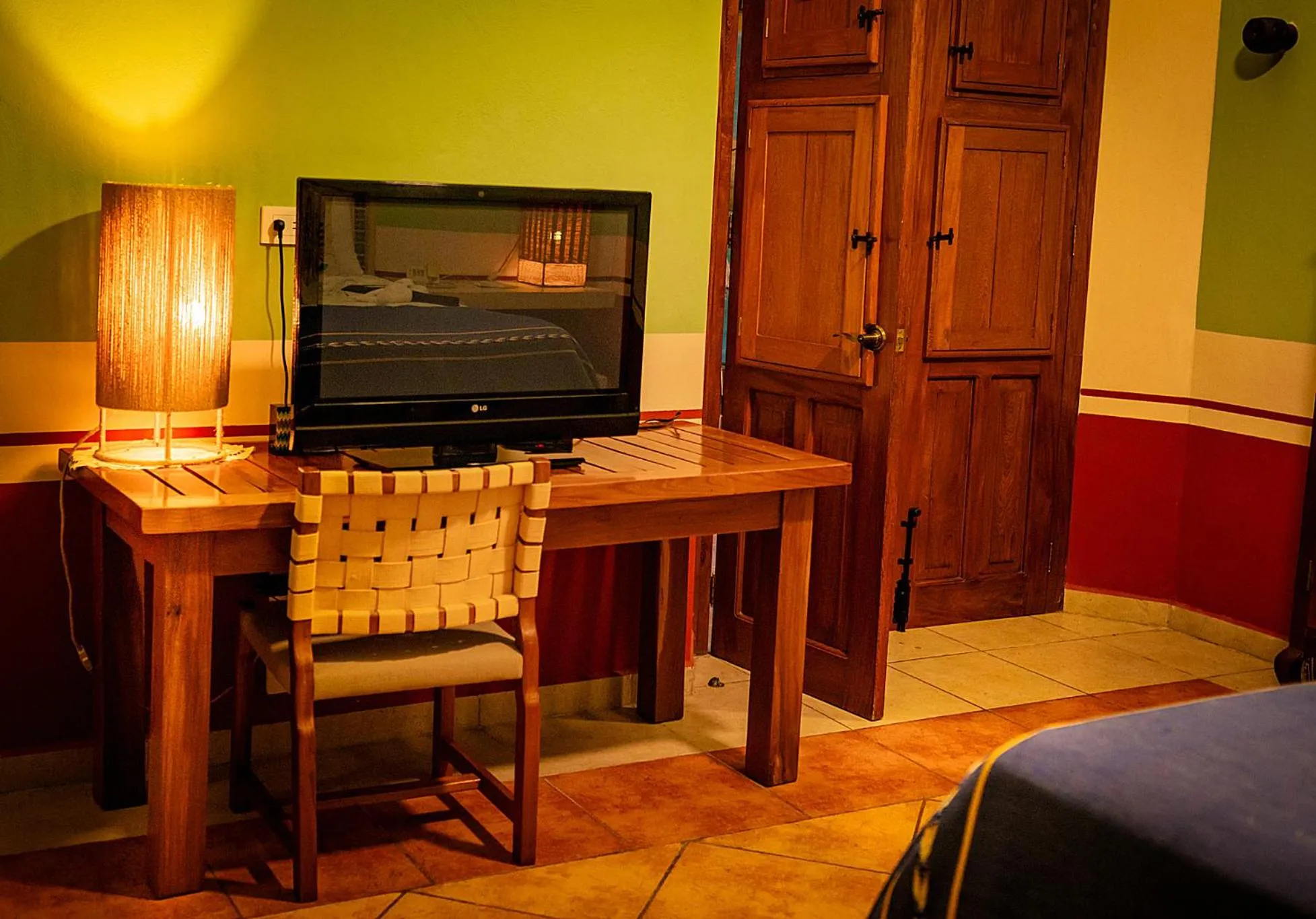 TV and multimedia in Hotel Boutique Casa San Angel