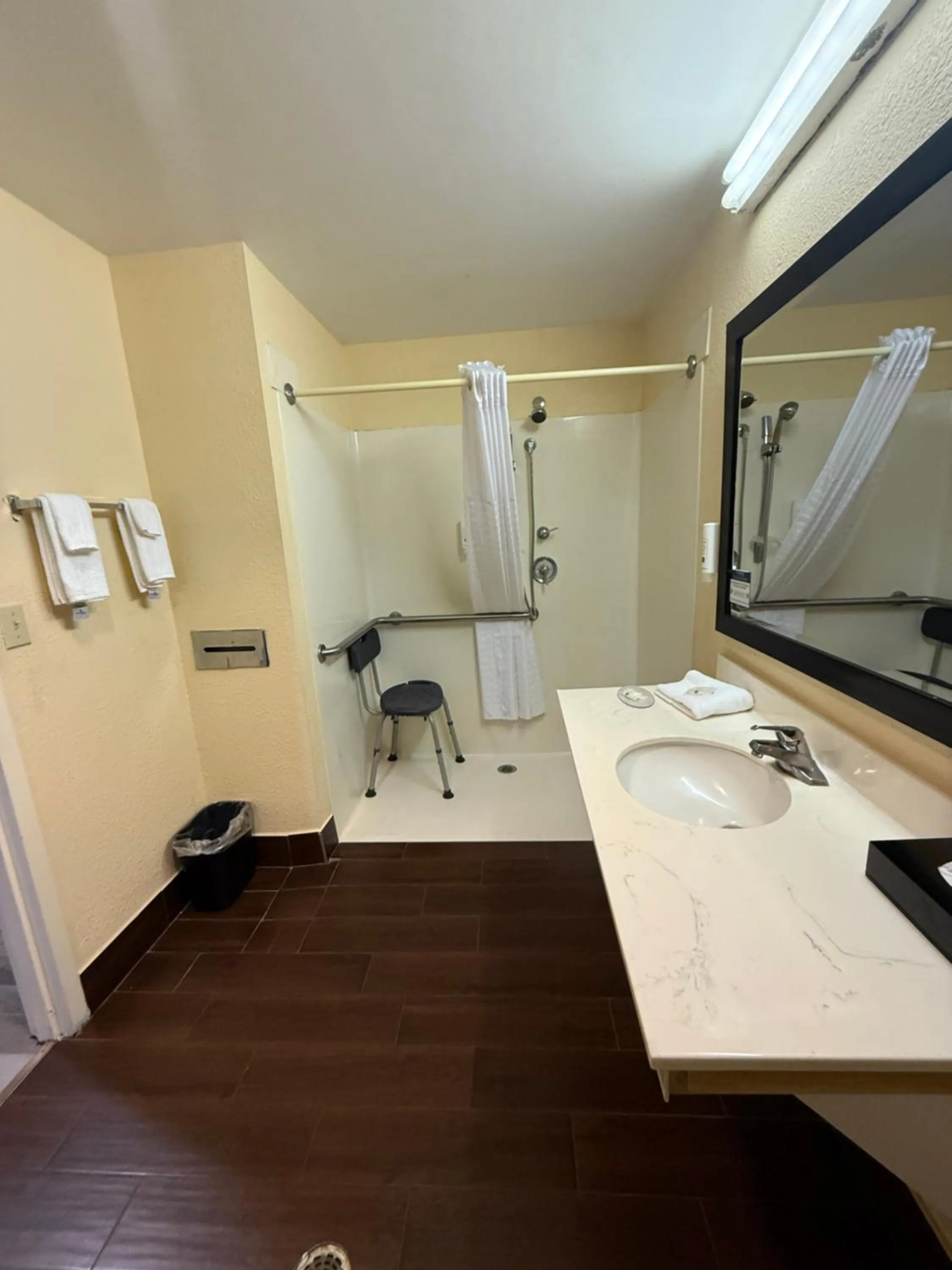 Bathroom in Quality Inn & Suites Exmore - Eastern Shore