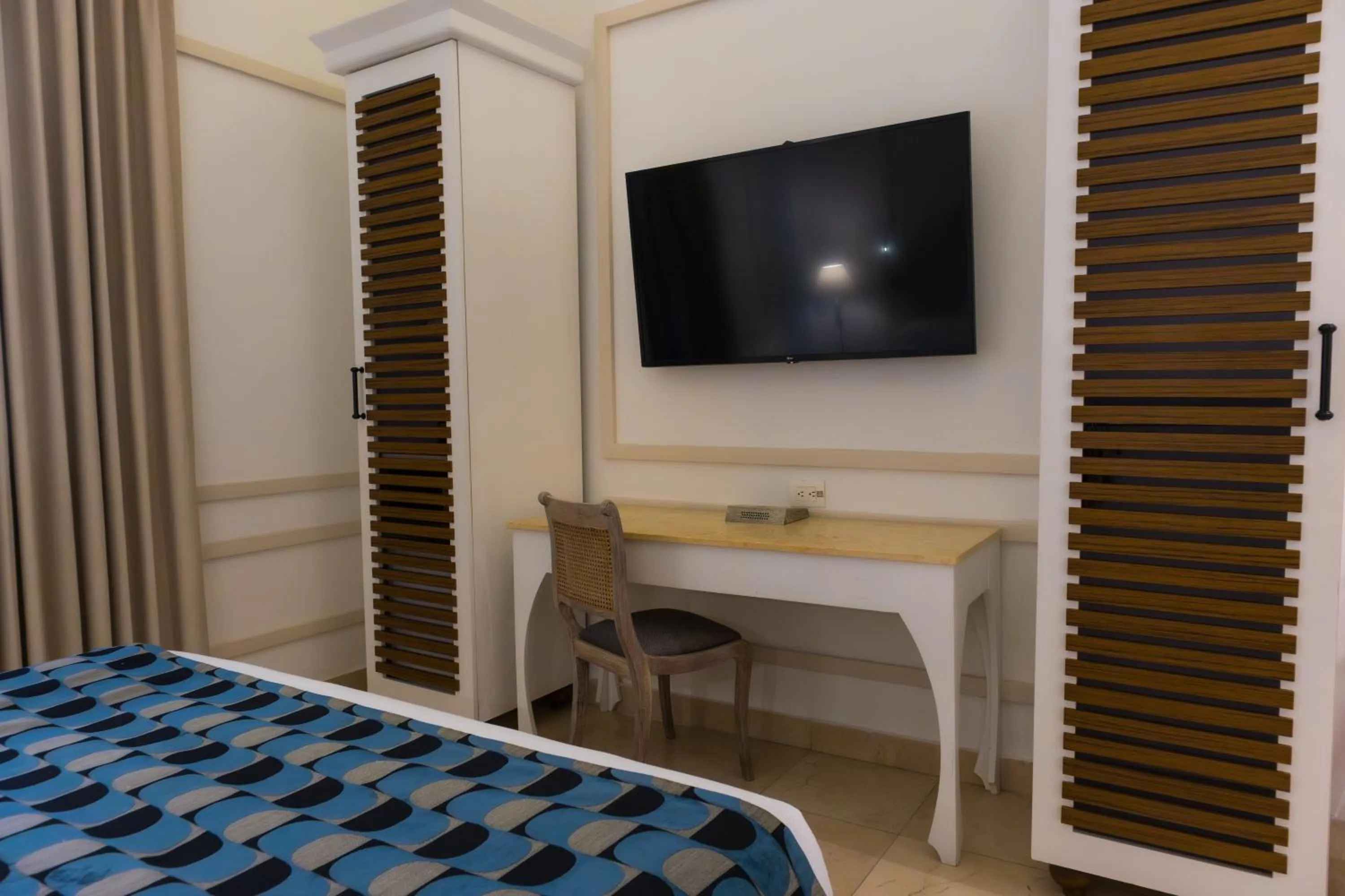 TV and multimedia, Bed in Hotel Caribe by Faranda Grand, a member of Radisson Individuals