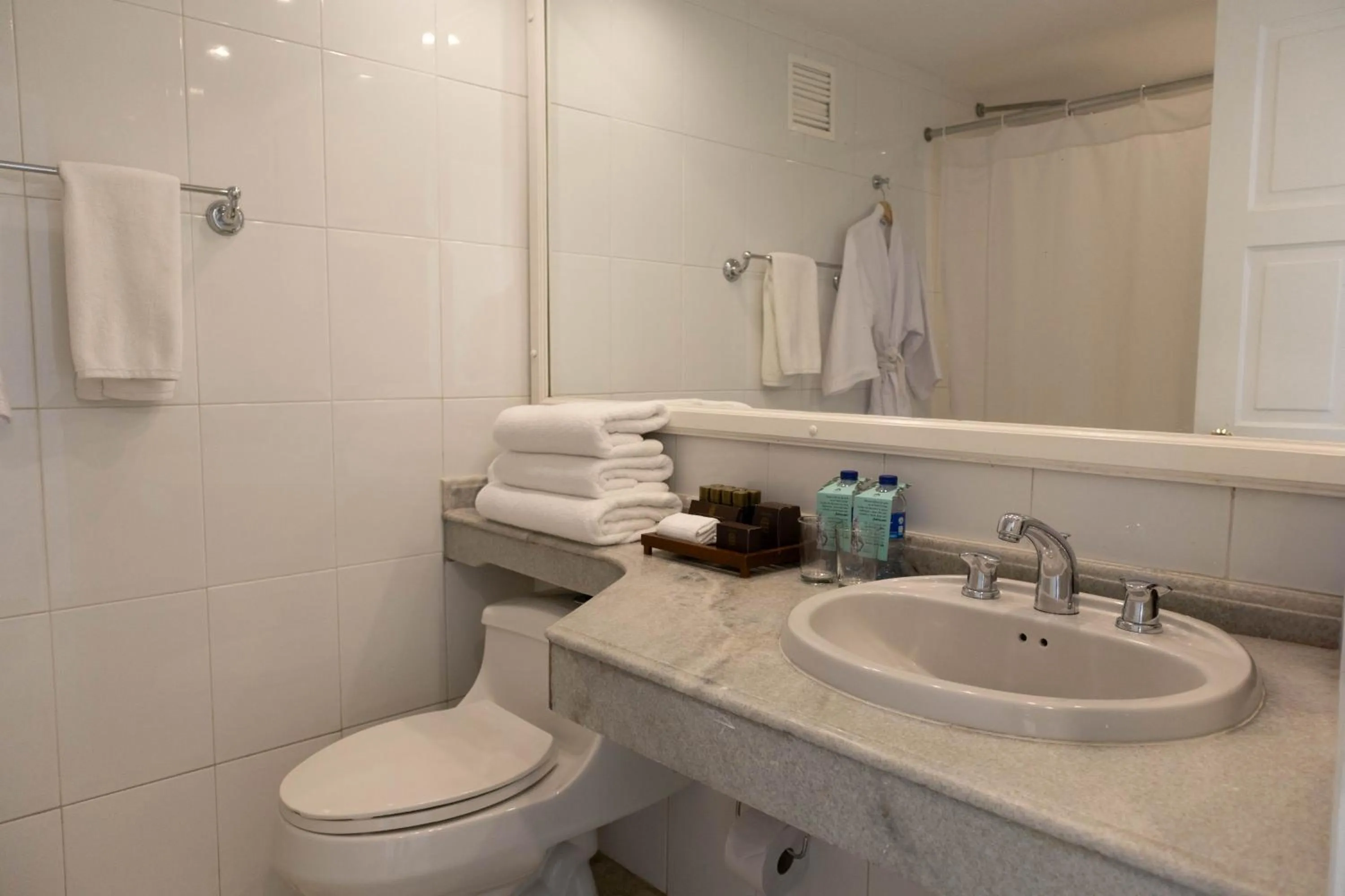 Bathroom in Hotel Caribe by Faranda Grand, a member of Radisson Individuals