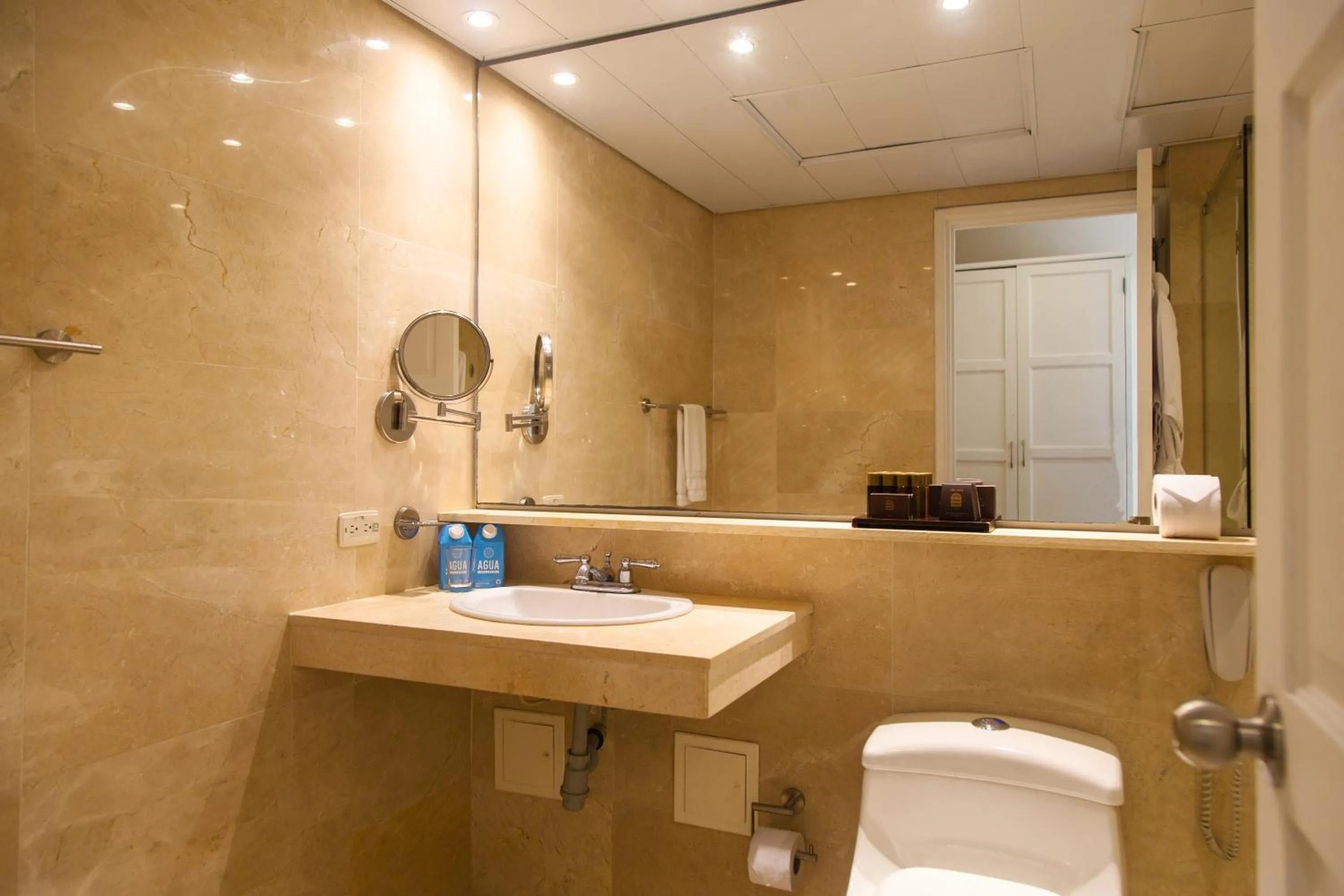 Shower in Hotel Caribe by Faranda Grand, a member of Radisson Individuals