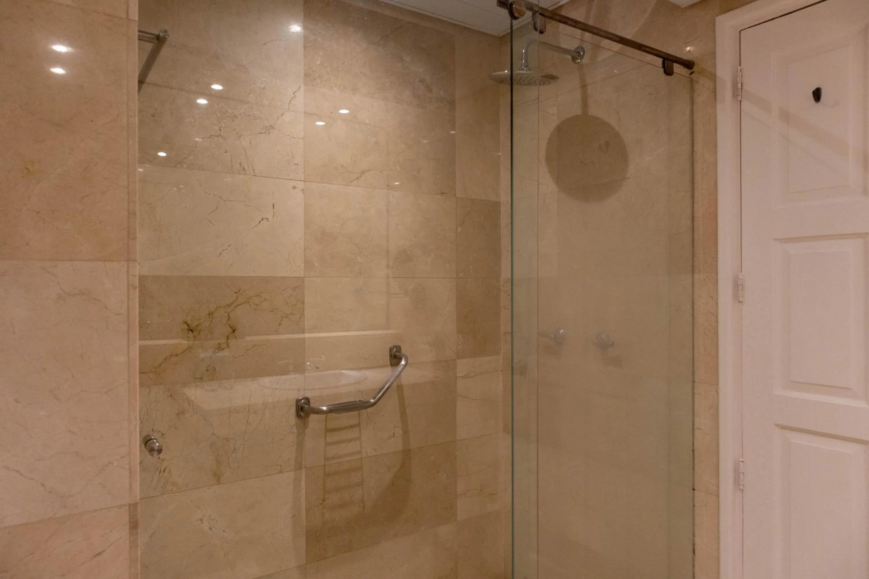 Toilet in Hotel Caribe by Faranda Grand, a member of Radisson Individuals